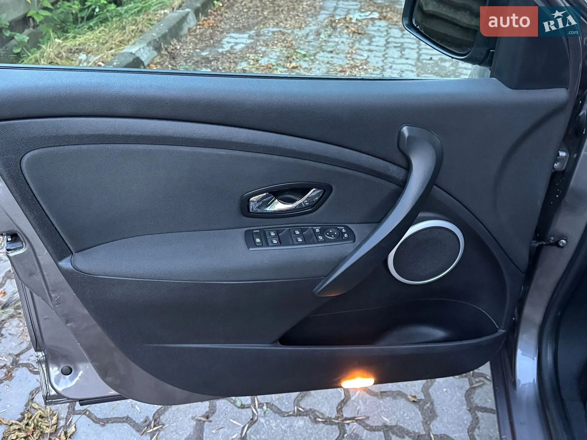 2012 Renault Megane - мініатюра 10
