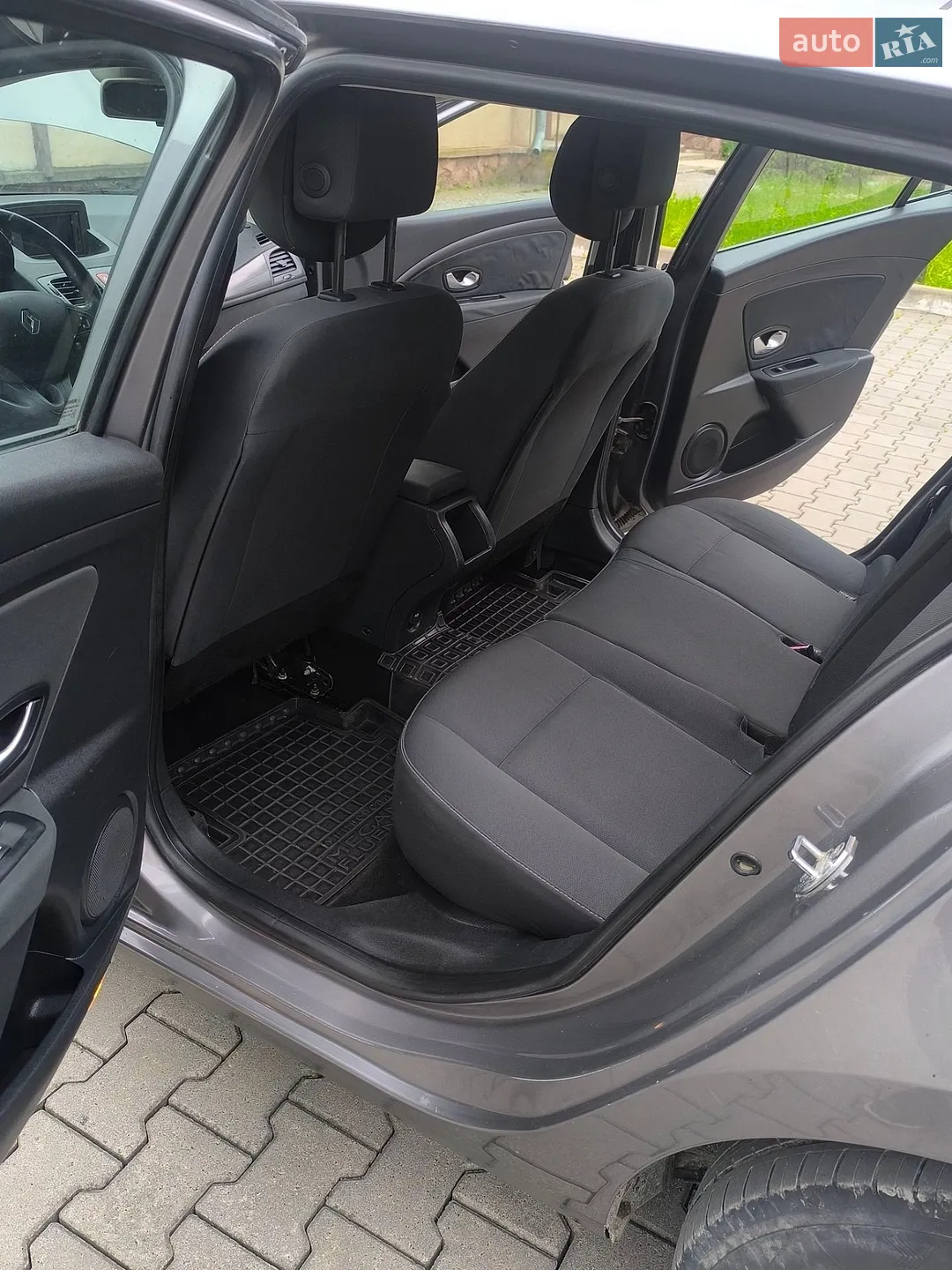 2010 Renault Megane - мініатюра 8