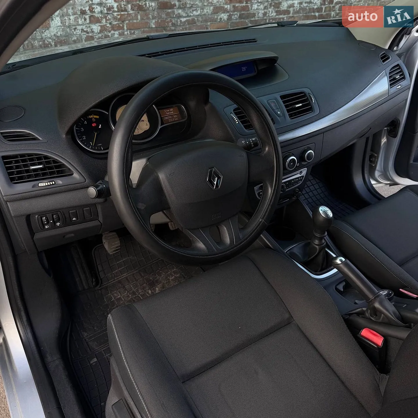 2011 Renault Megane - мініатюра 9
