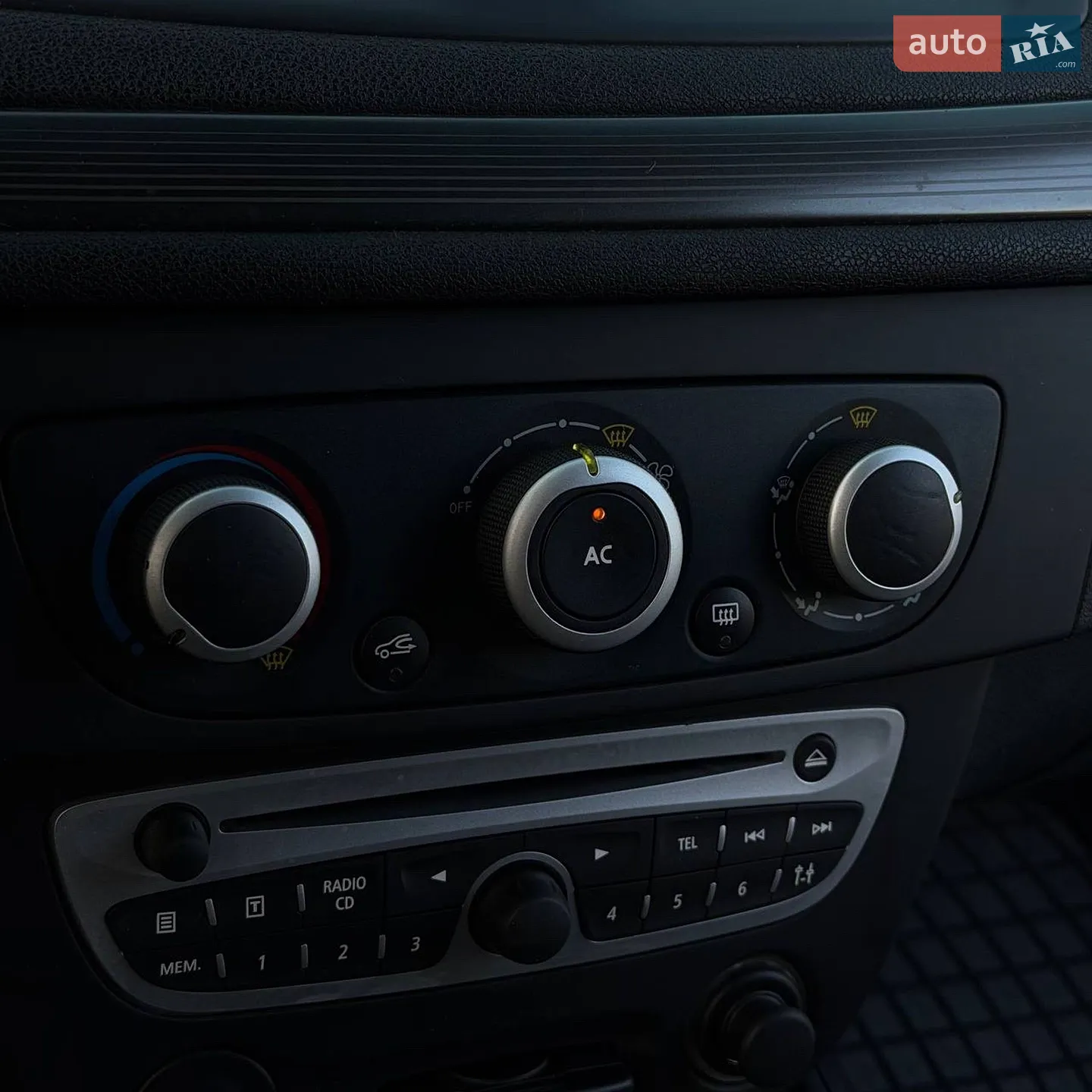 2011 Renault Megane - мініатюра 17