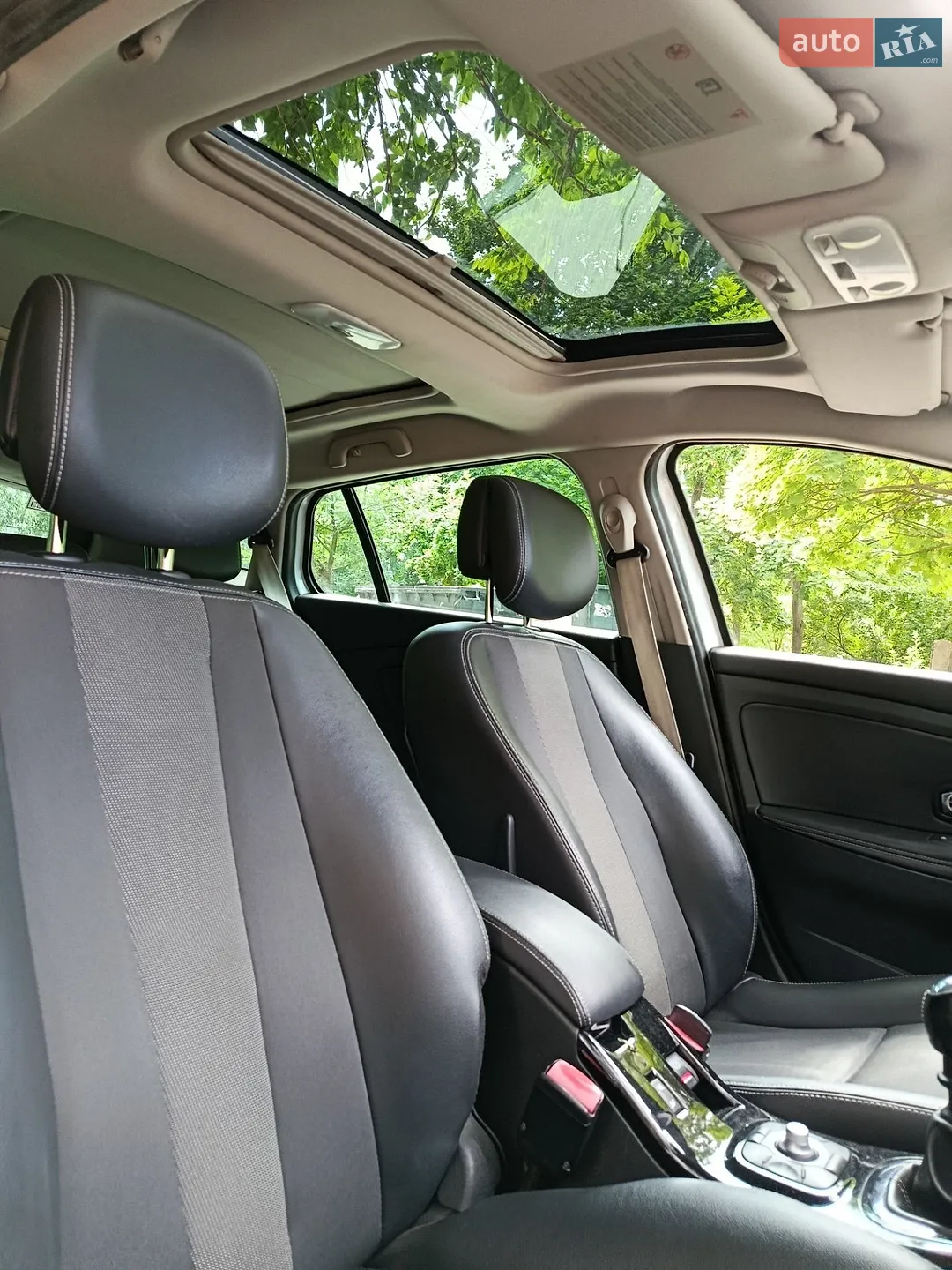 2012 Renault Megane - мініатюра 26