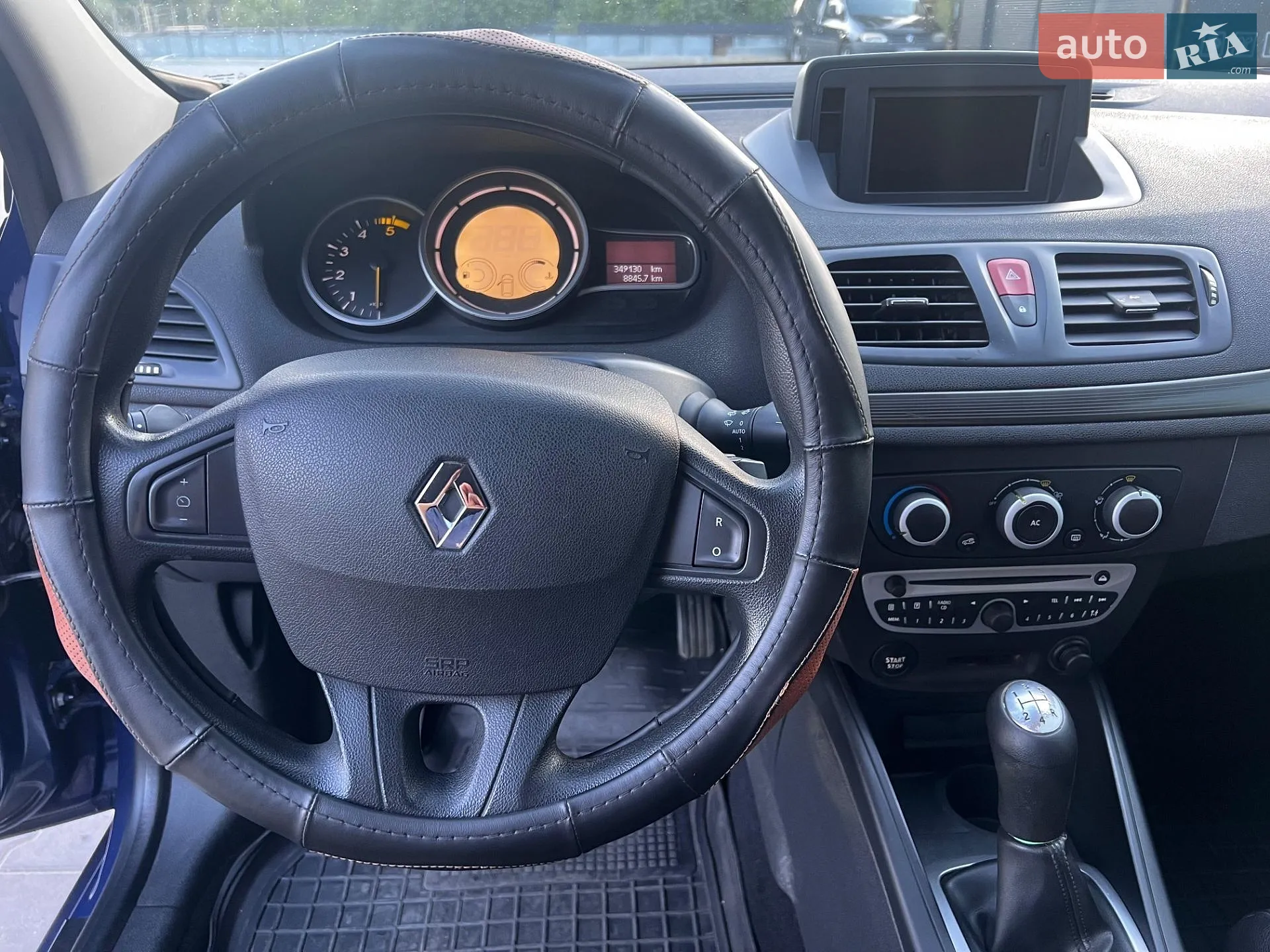 2011 Renault Megane - мініатюра 11