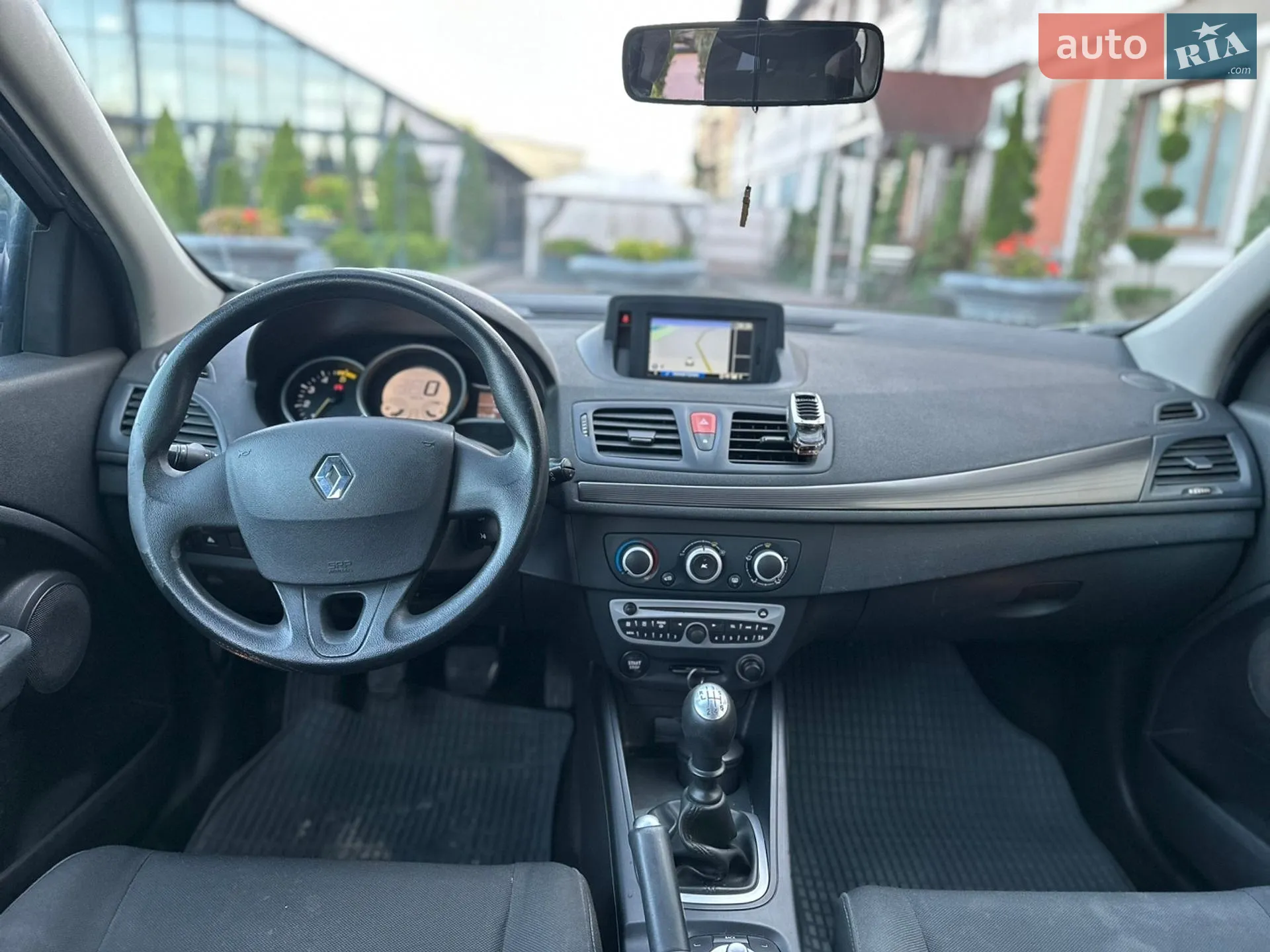 2012 Renault Megane - мініатюра 21