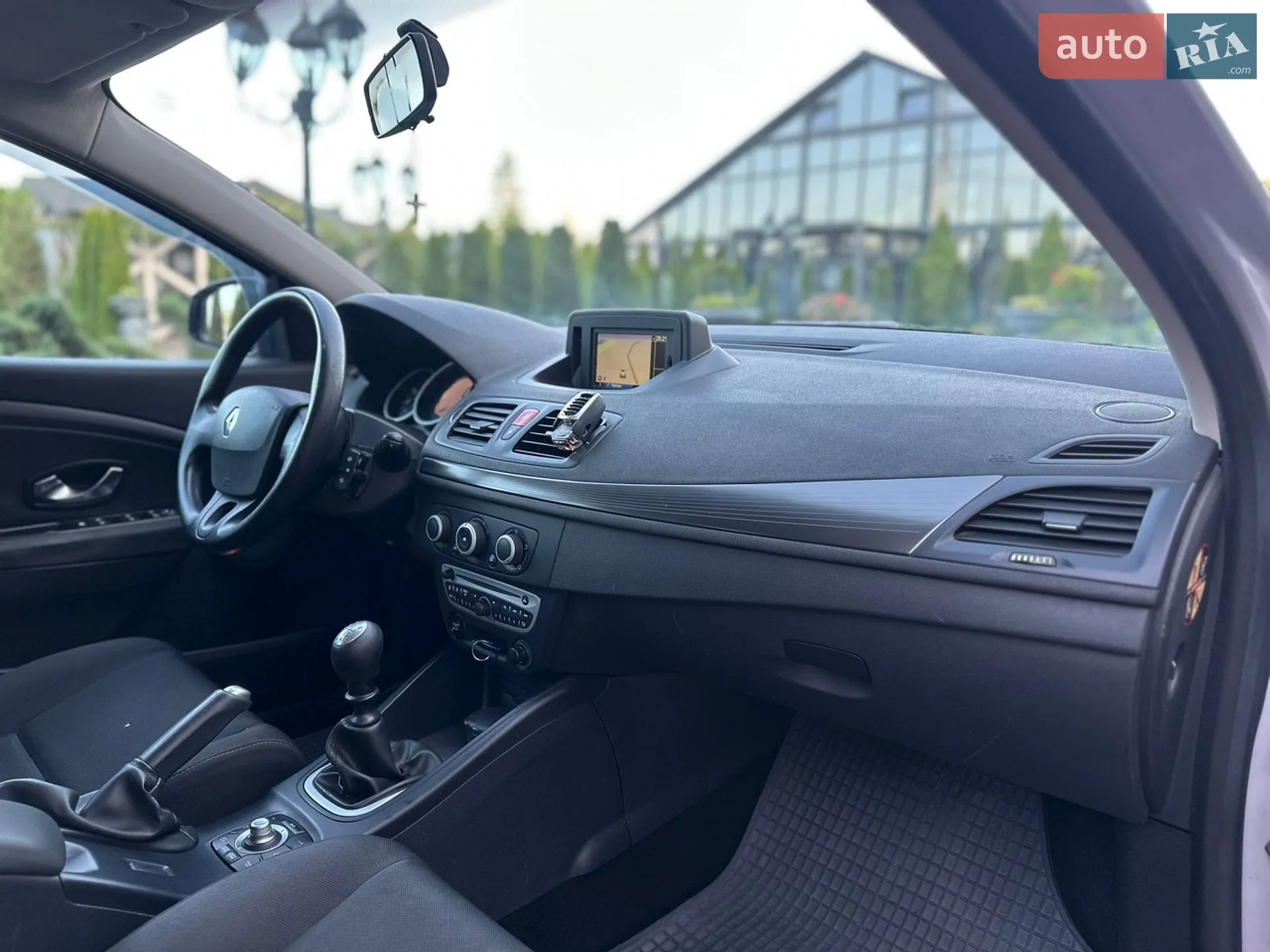 2012 Renault Megane - мініатюра 24