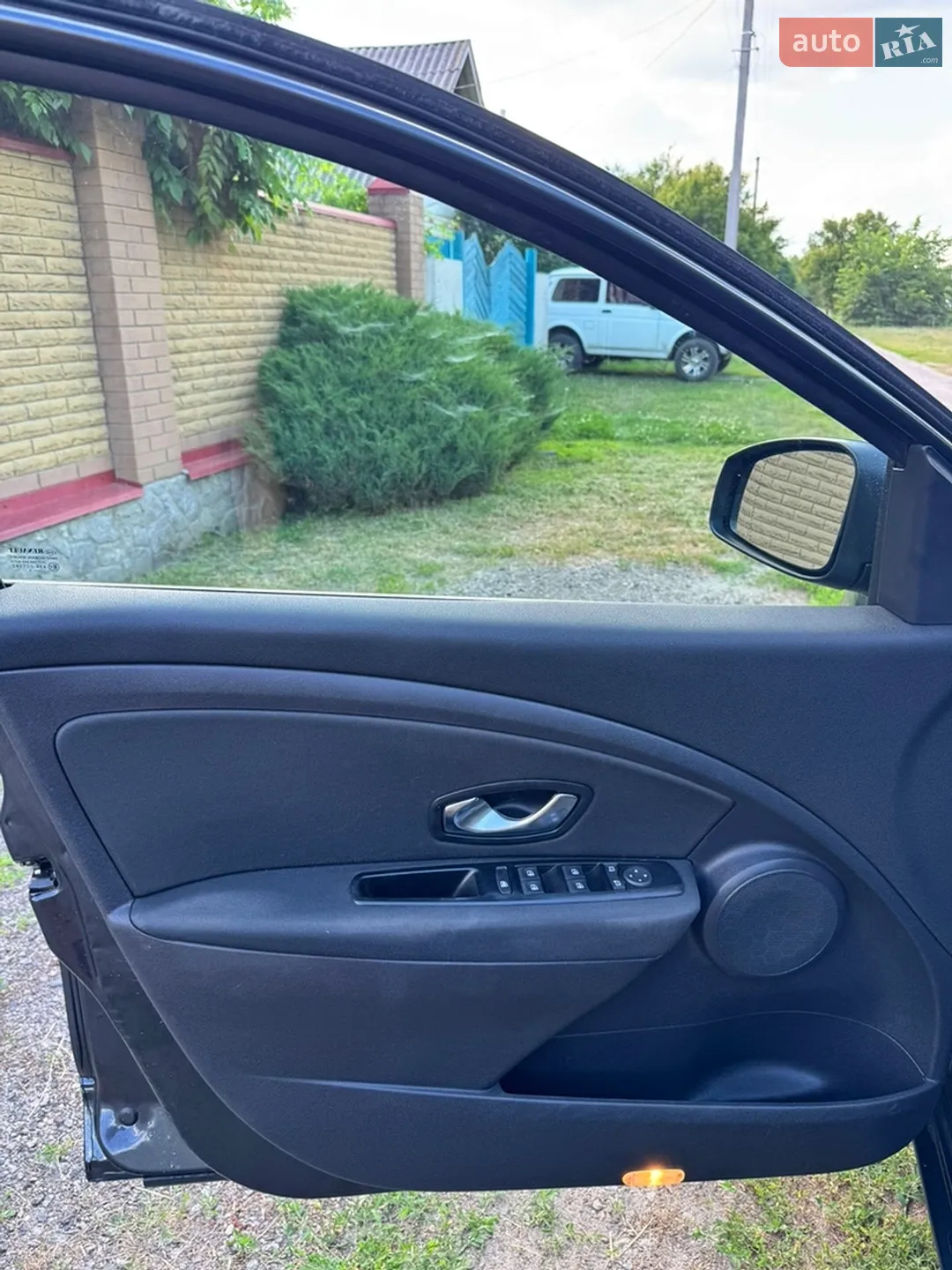 2011 Renault Megane - мініатюра 48