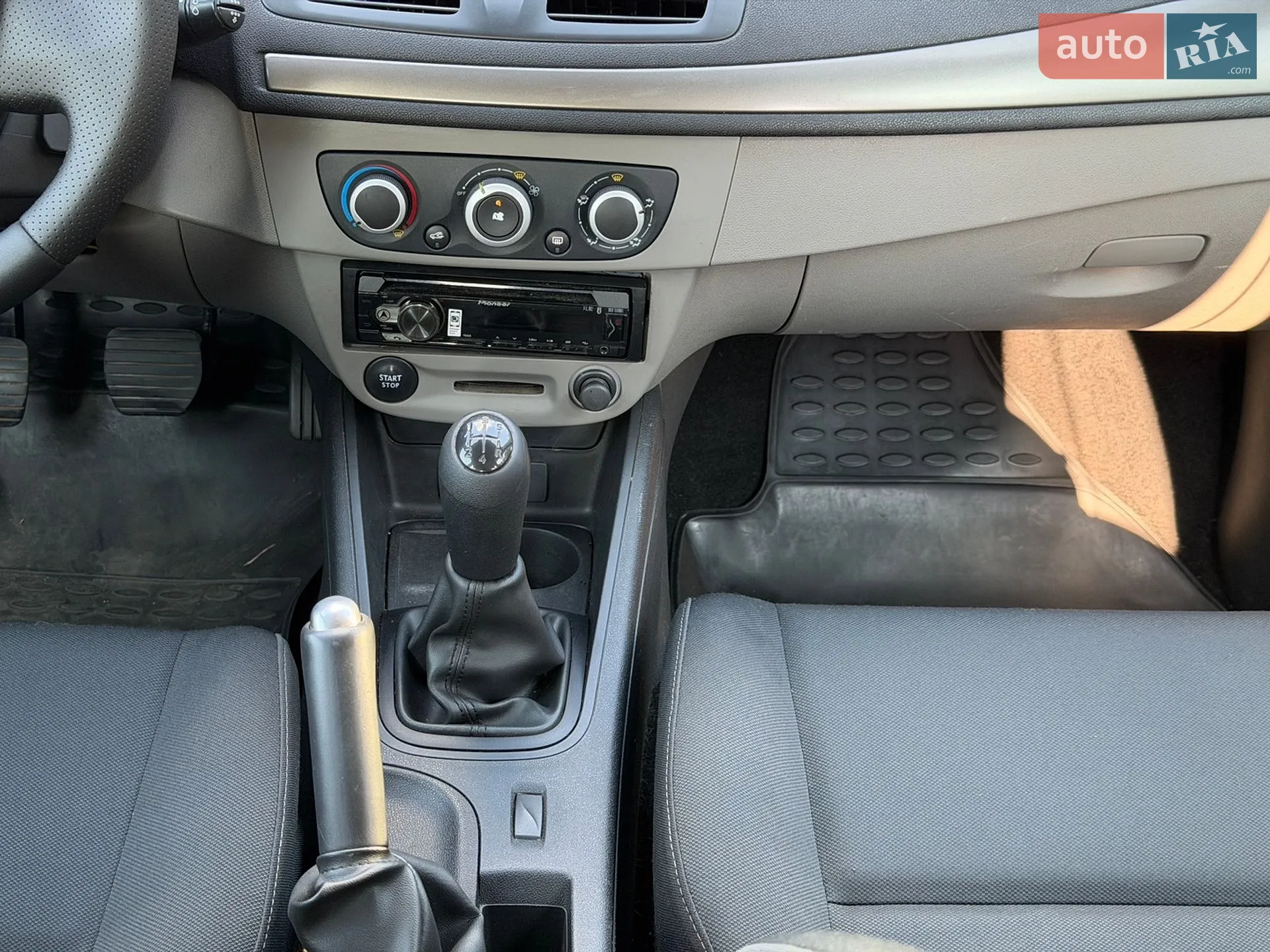 2010 Renault Megane - мініатюра 46