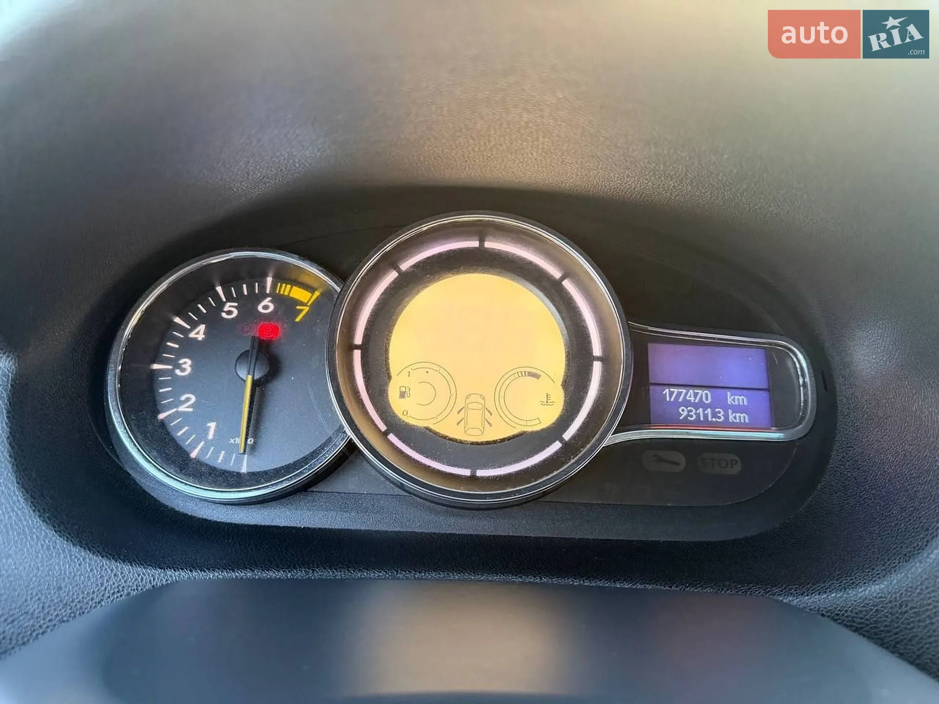 2010 Renault Megane - мініатюра 35