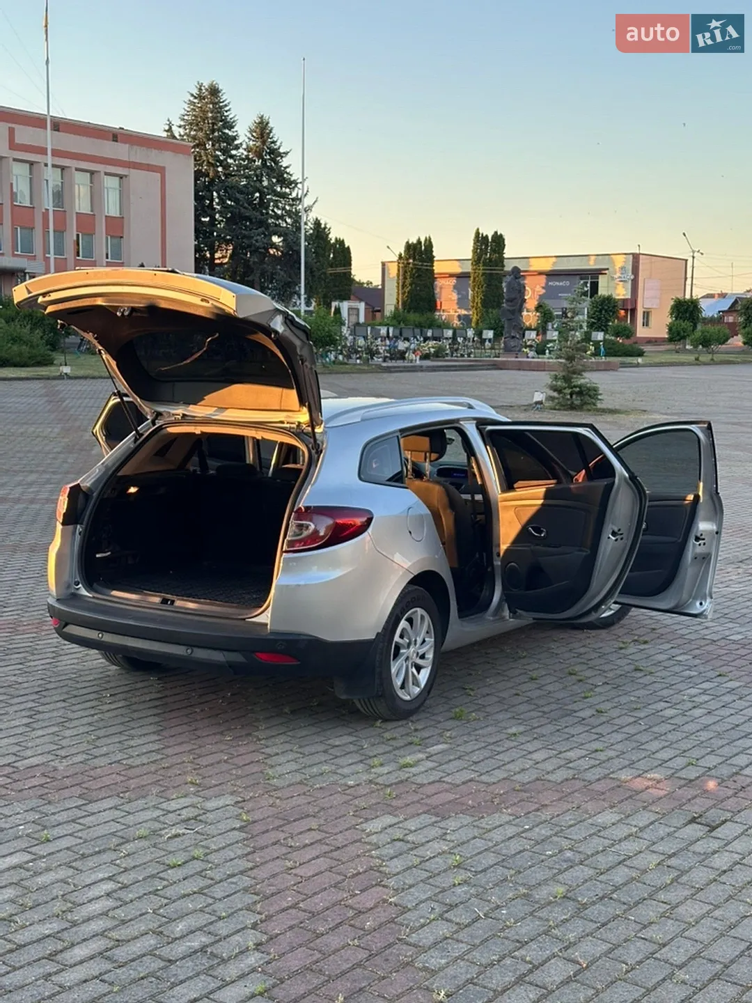 2012 Renault Megane - мініатюра 8