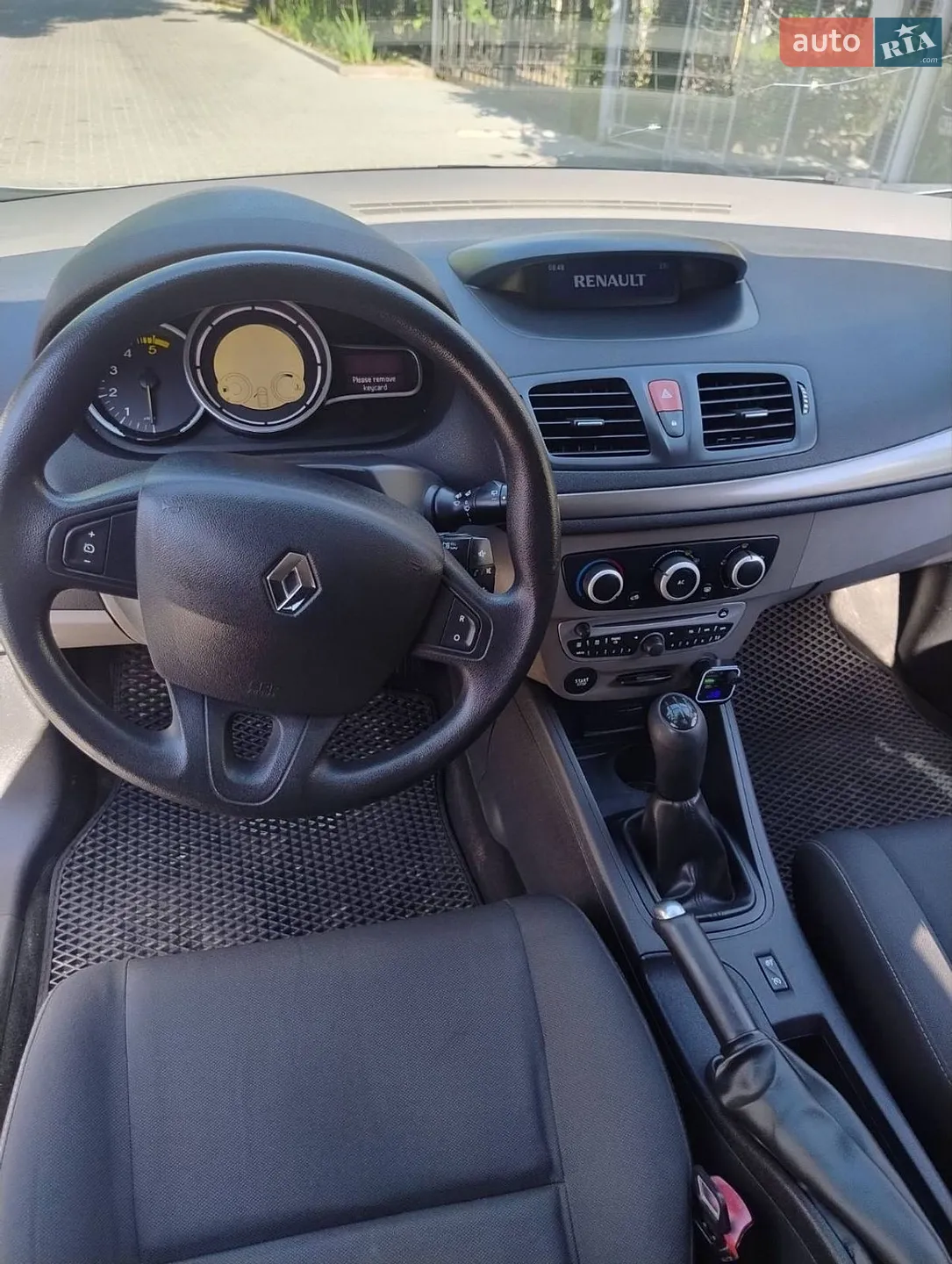 2010 Renault Megane - мініатюра 14