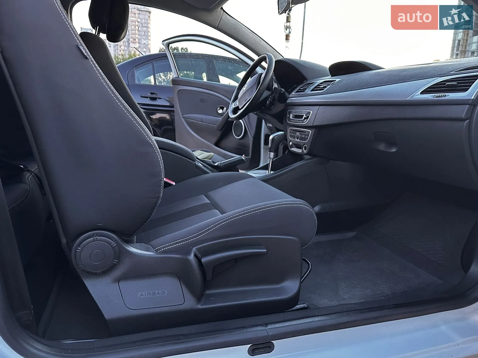 2012 Renault Megane - мініатюра 14