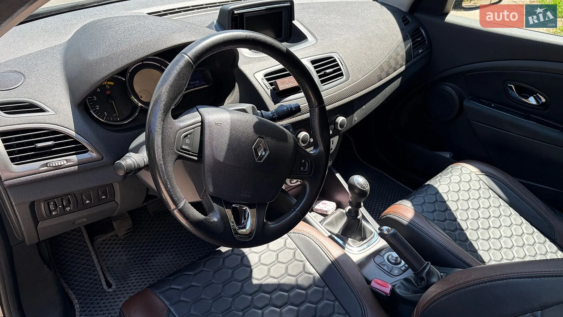 2013 Renault Megane - мініатюра 22