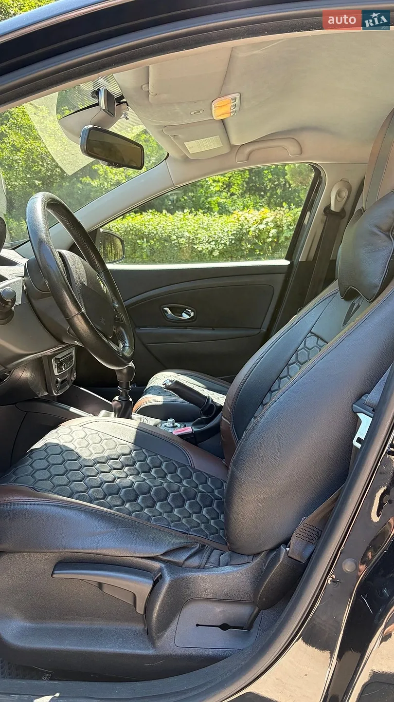 2013 Renault Megane - мініатюра 32