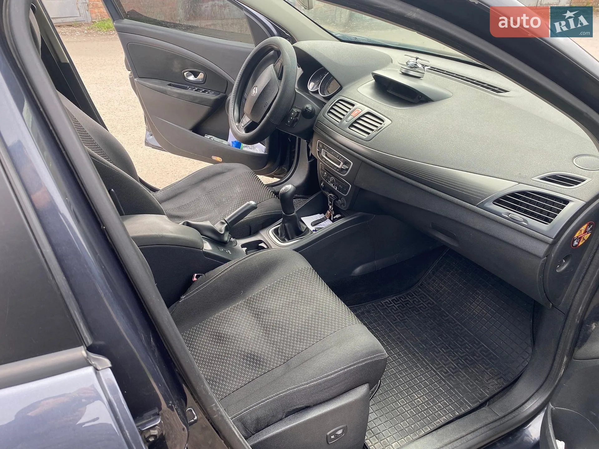 2010 Renault Megane - мініатюра 8