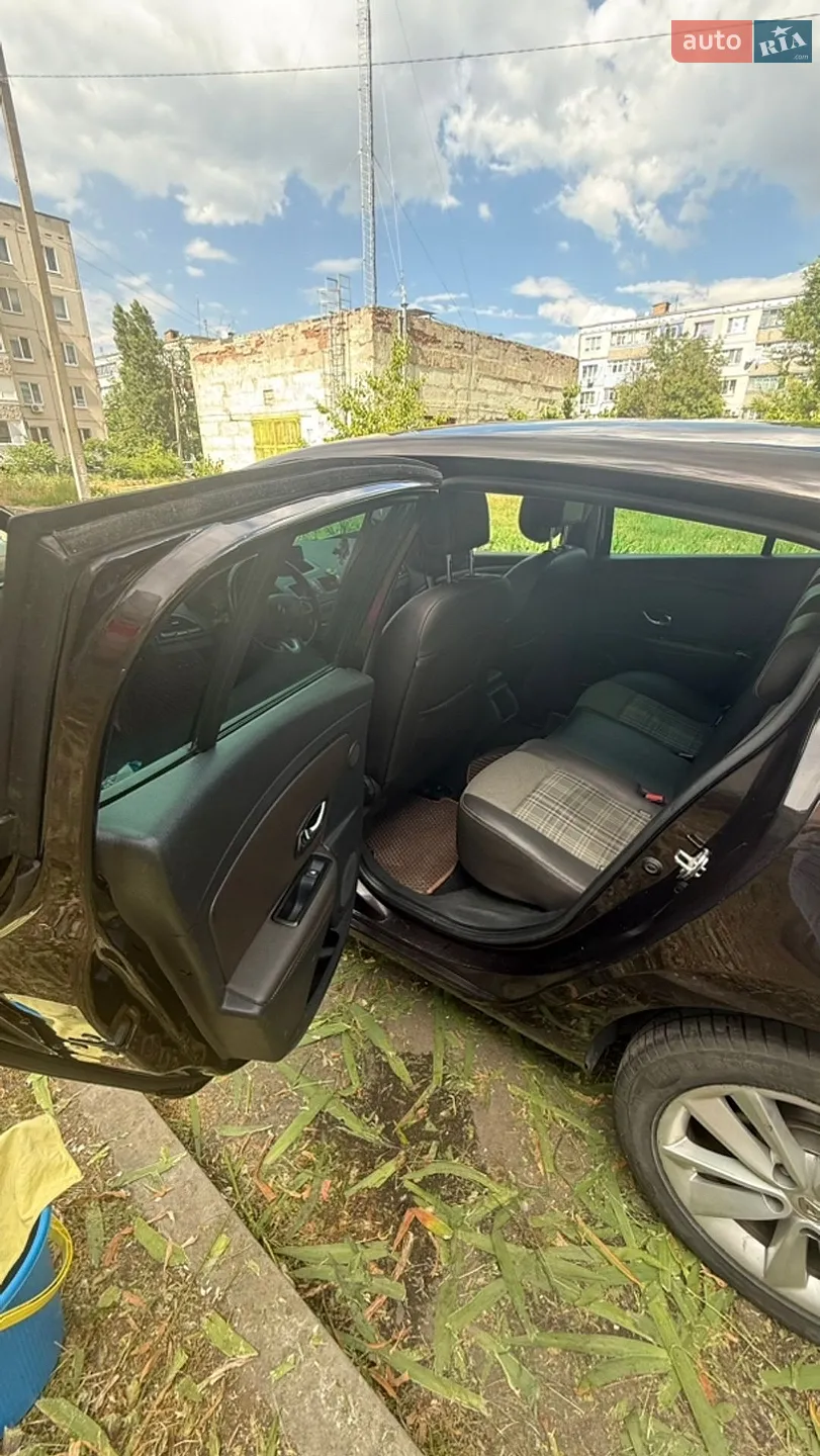 2012 Renault Megane - мініатюра 23