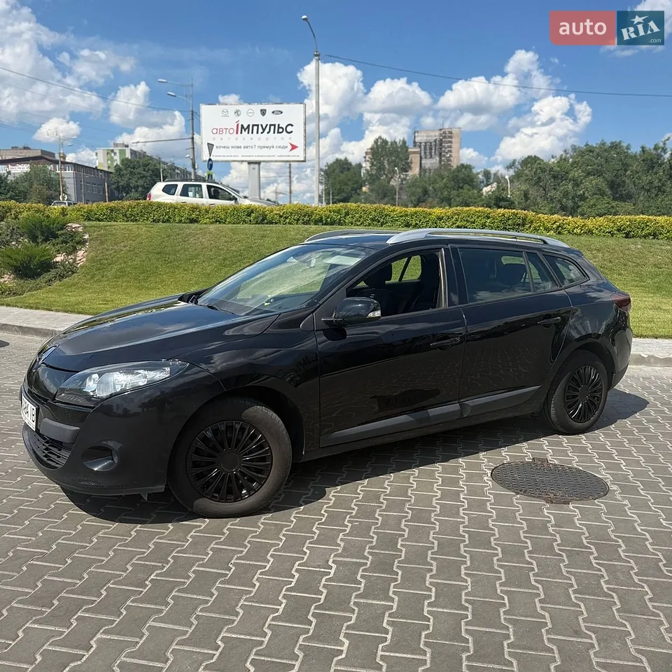 2011 Renault Megane - мініатюра 30