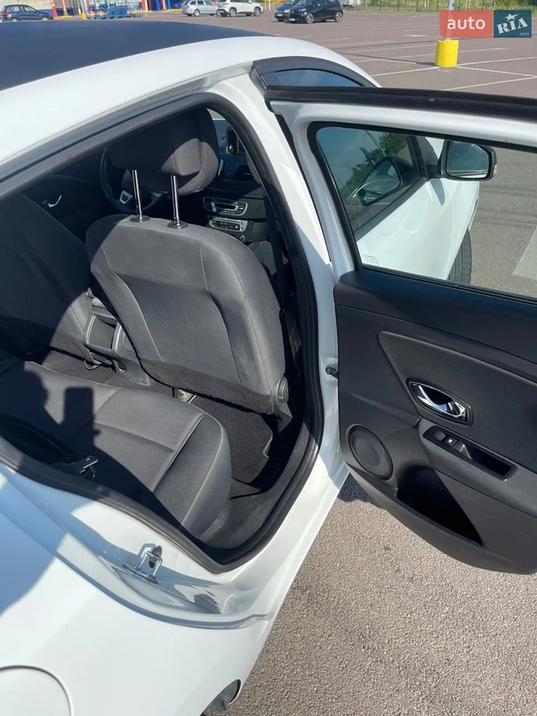 2012 Renault Megane - мініатюра 11