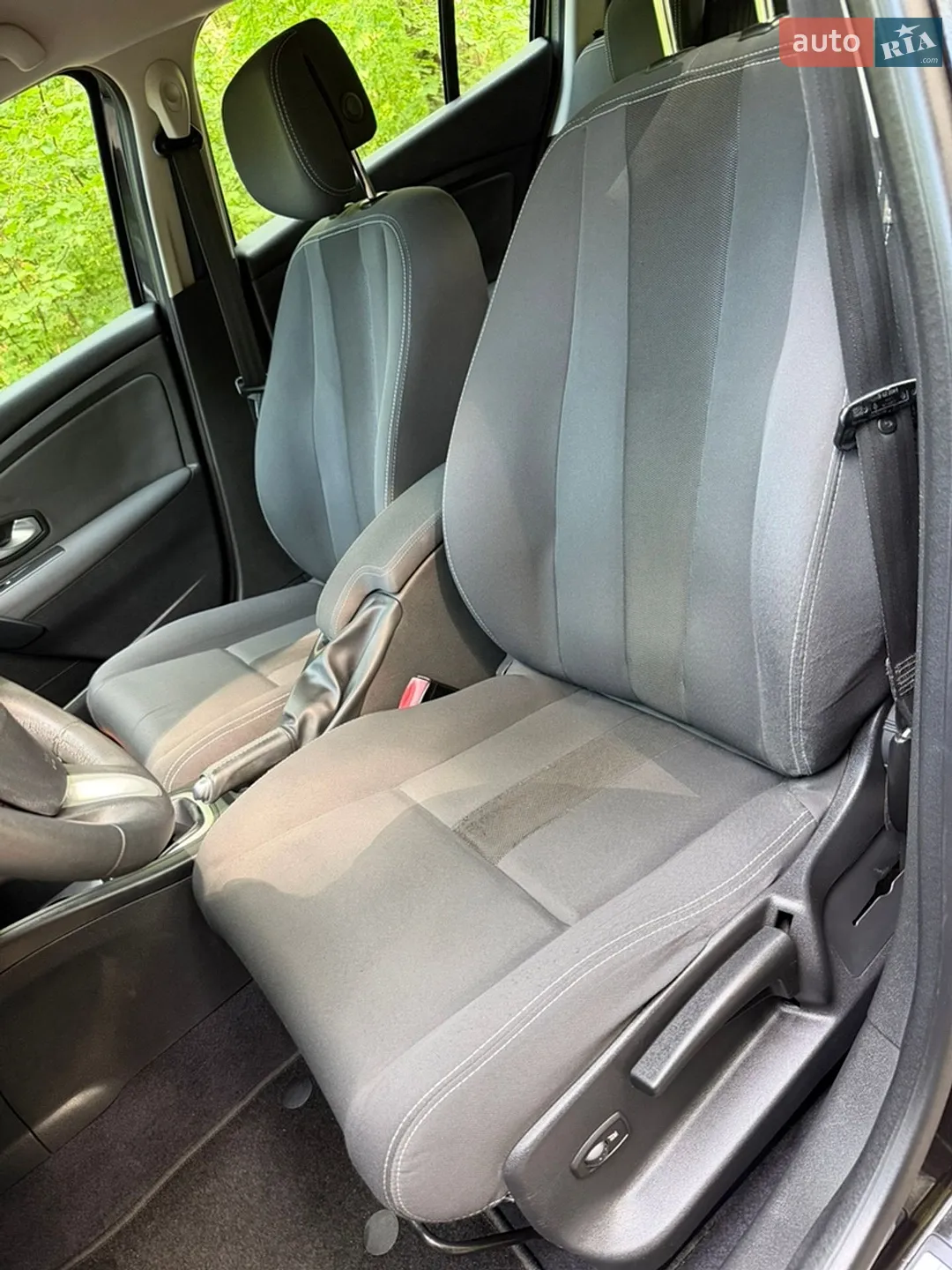 2010 Renault Megane - мініатюра 27