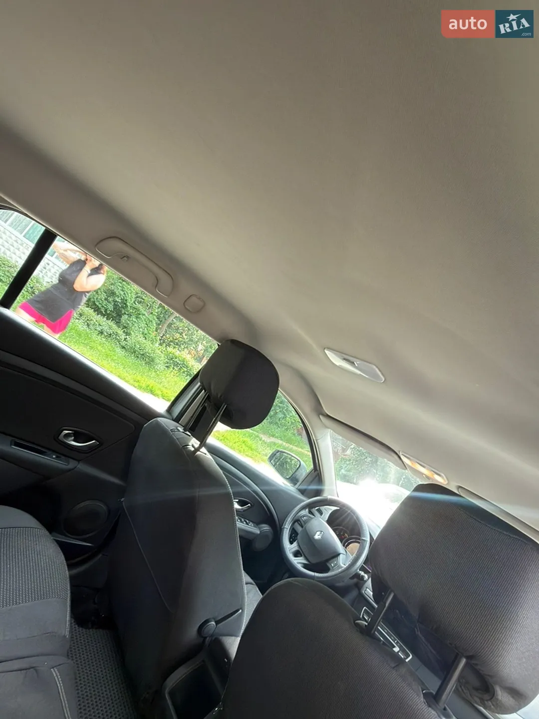 2010 Renault Megane - мініатюра 26