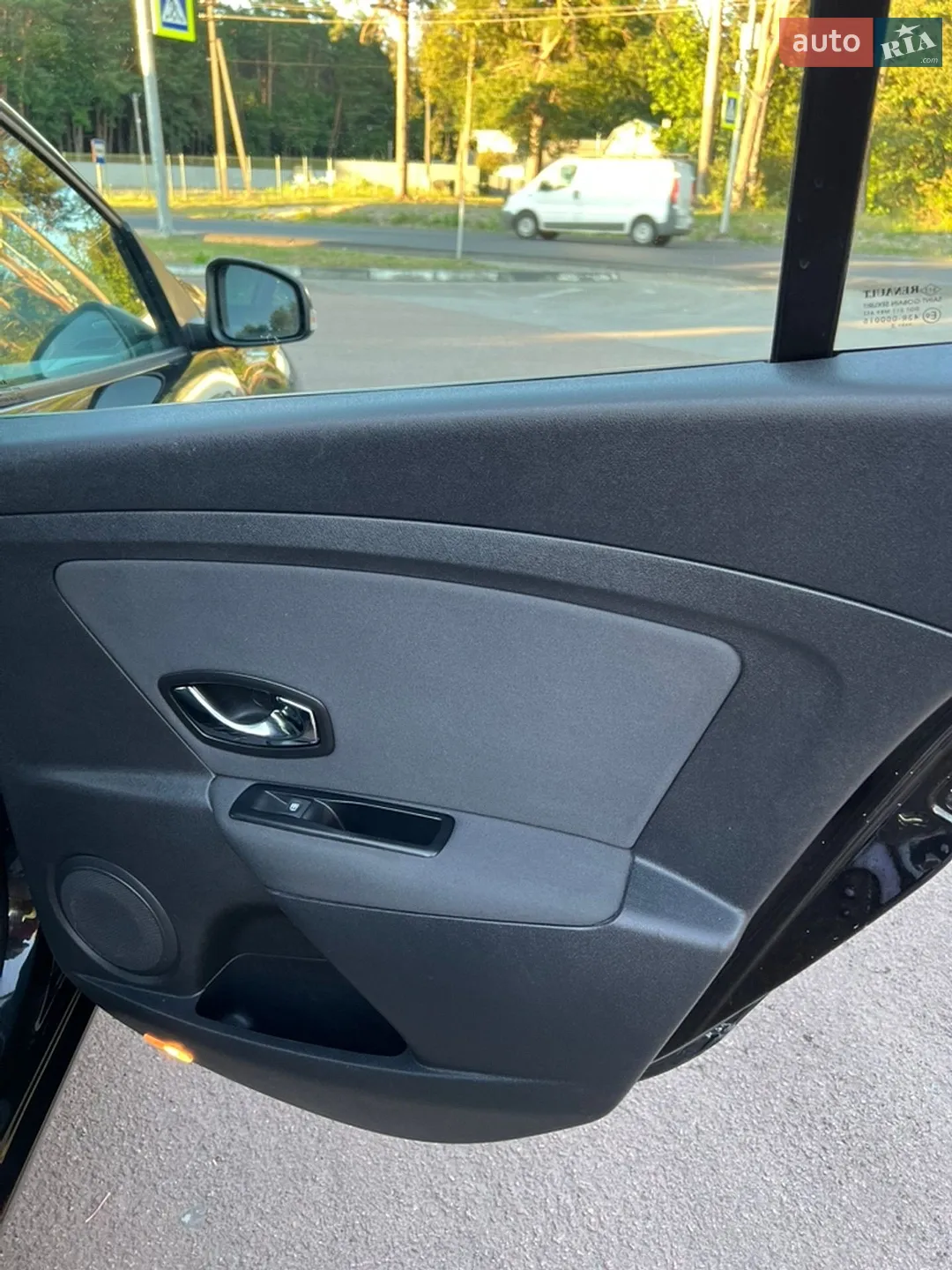 2012 Renault Megane - мініатюра 23