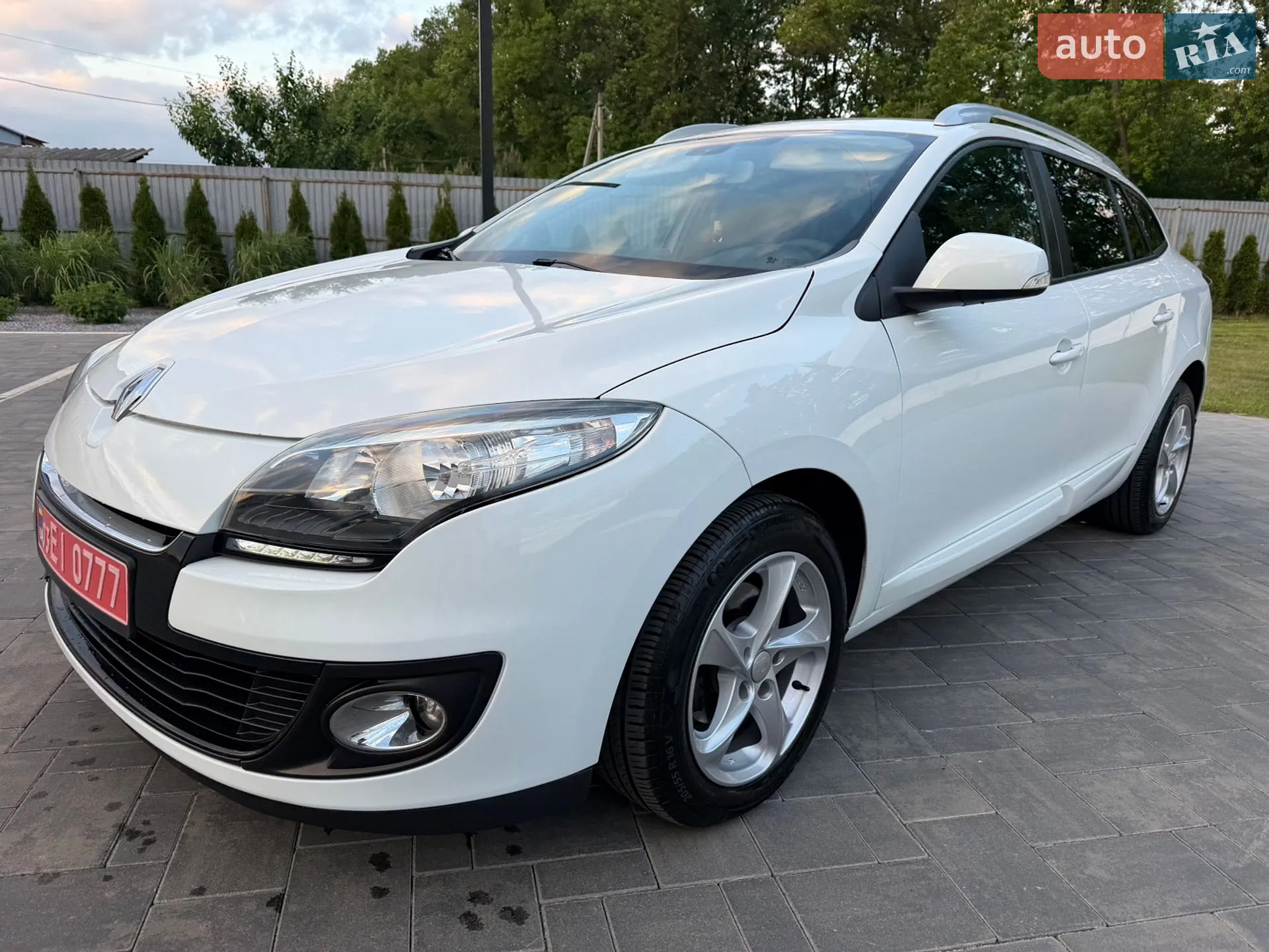 2013 Renault Megane - мініатюра 12