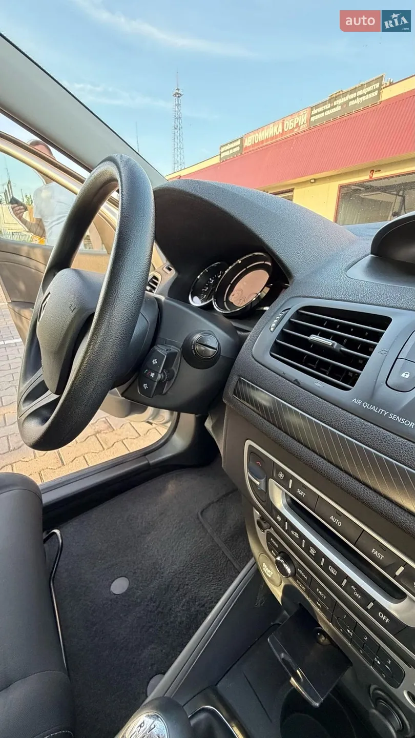 2012 Renault Megane - мініатюра 15