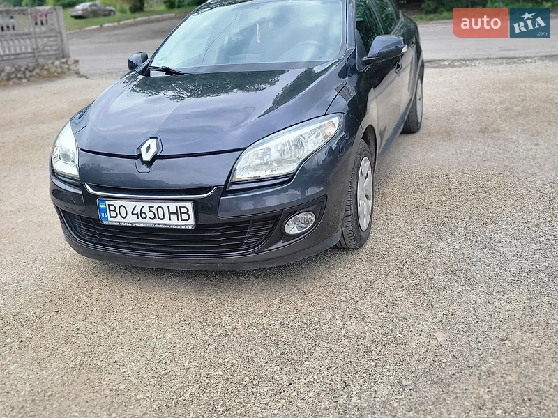 Renault Megane 2012 VIN VF1KZ1A0747739817 фото оголошення 2 з 38
