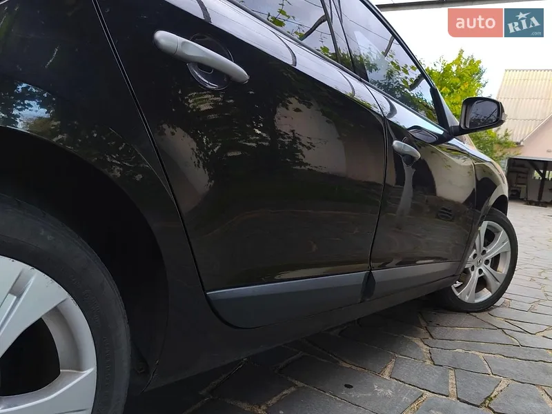 Renault Megane 2009 VIN VF1KZ1W0642301252 фото оголошення 9 з 51
