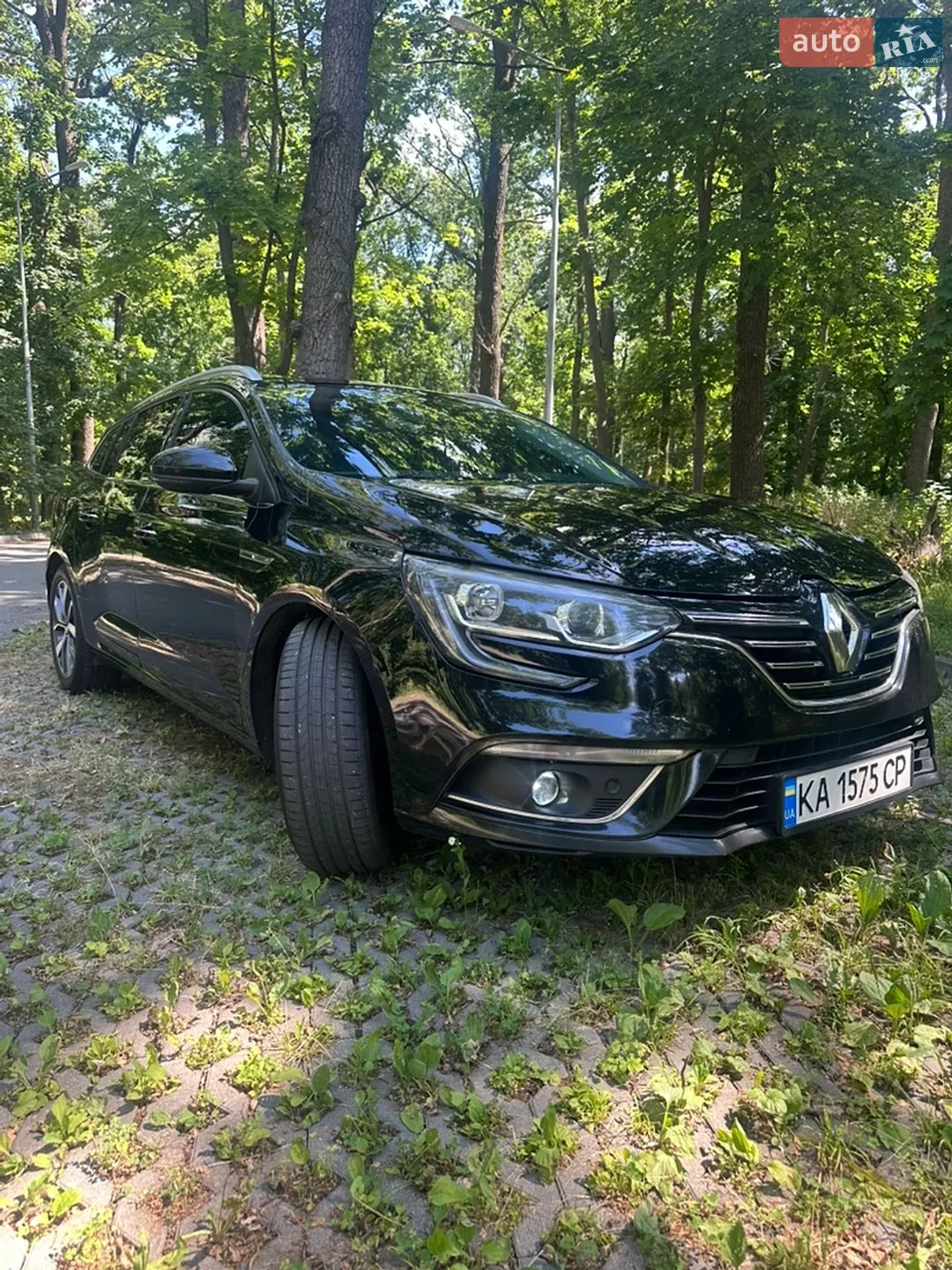 Renault Megane 2017 VIN VF1RFB00958148804 фото оголошення 2 з 16
