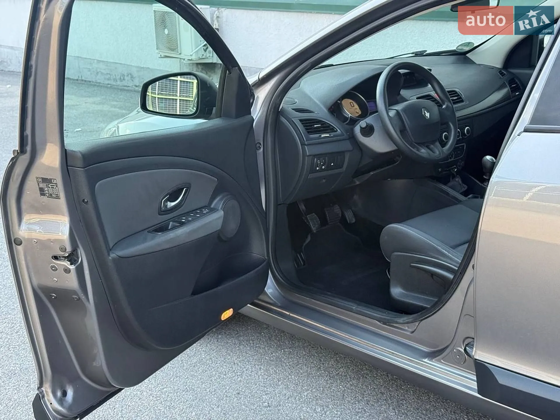 2011 Renault Megane - мініатюра 37