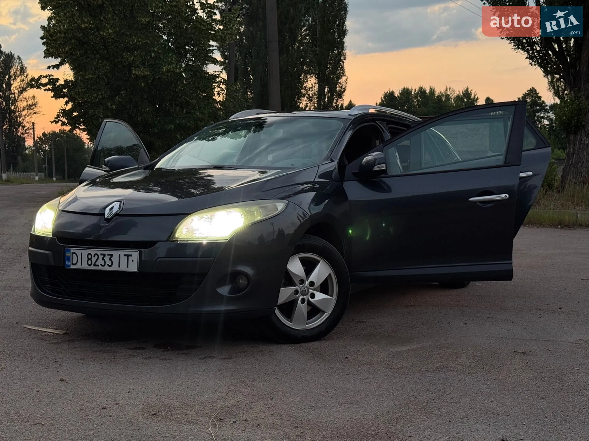 2011 Renault Megane - мініатюра 9
