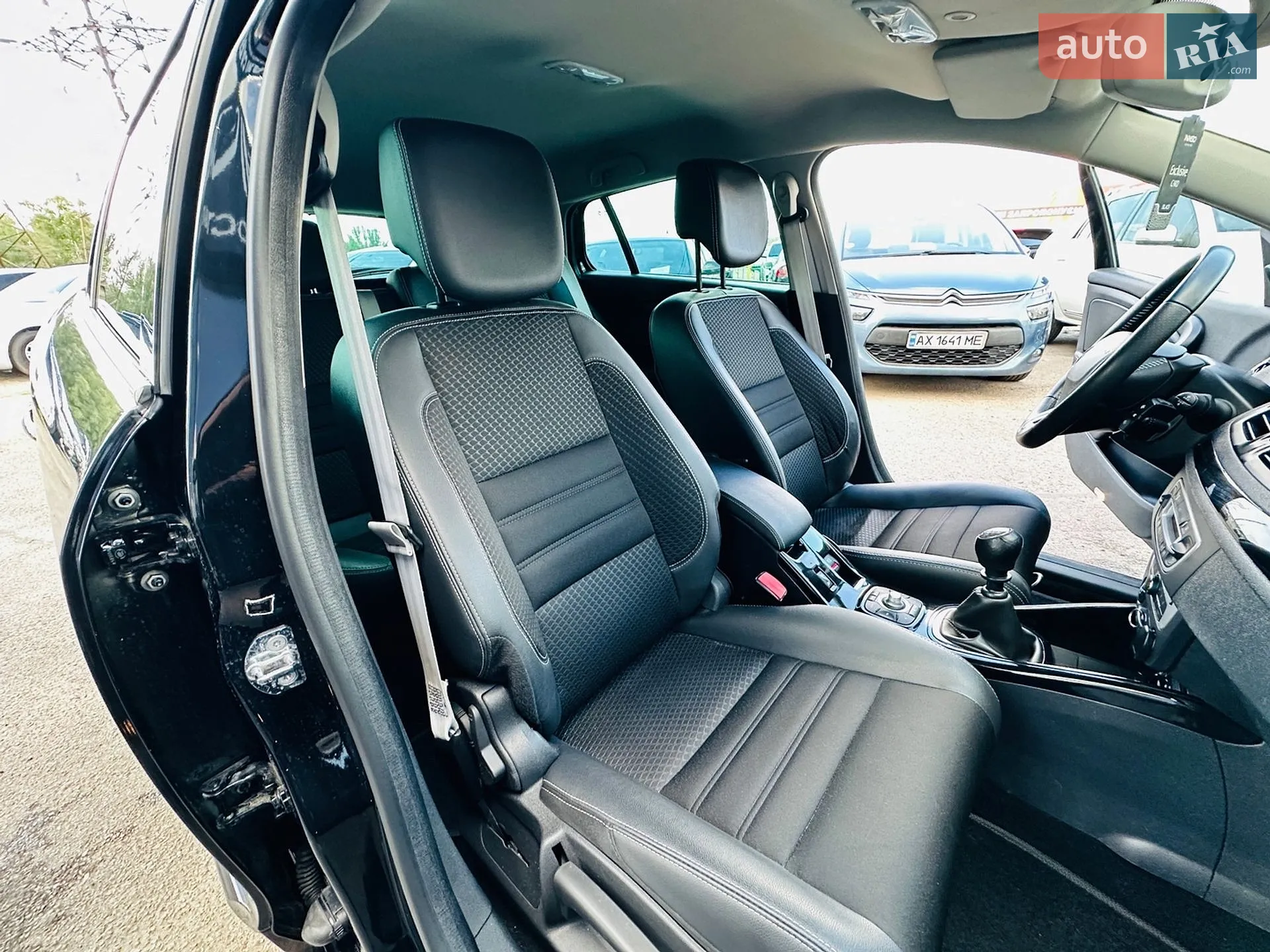 2013 Renault Megane - мініатюра 38