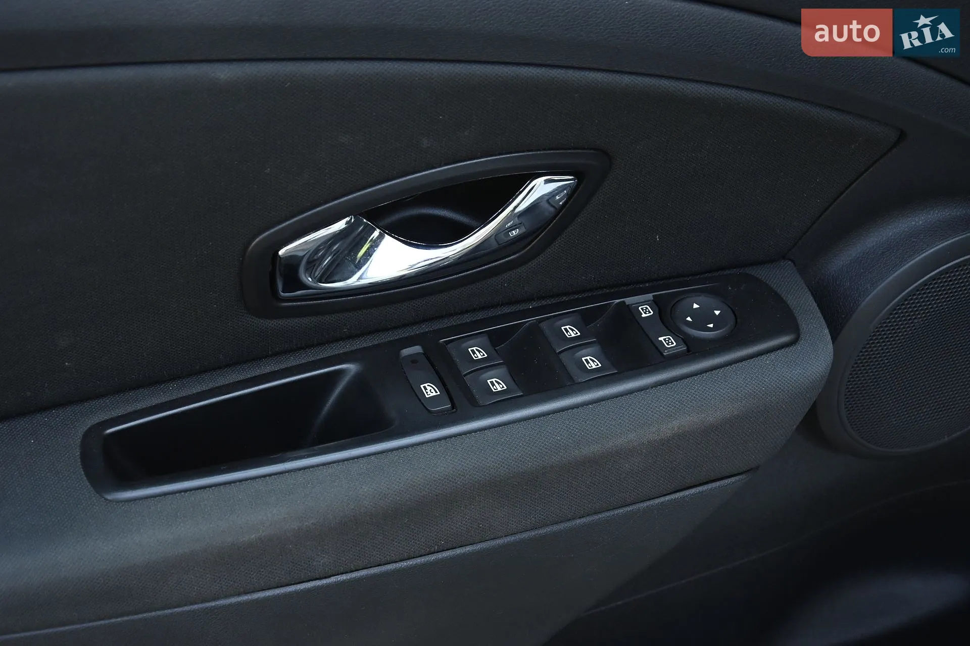 2012 Renault Megane - мініатюра 12