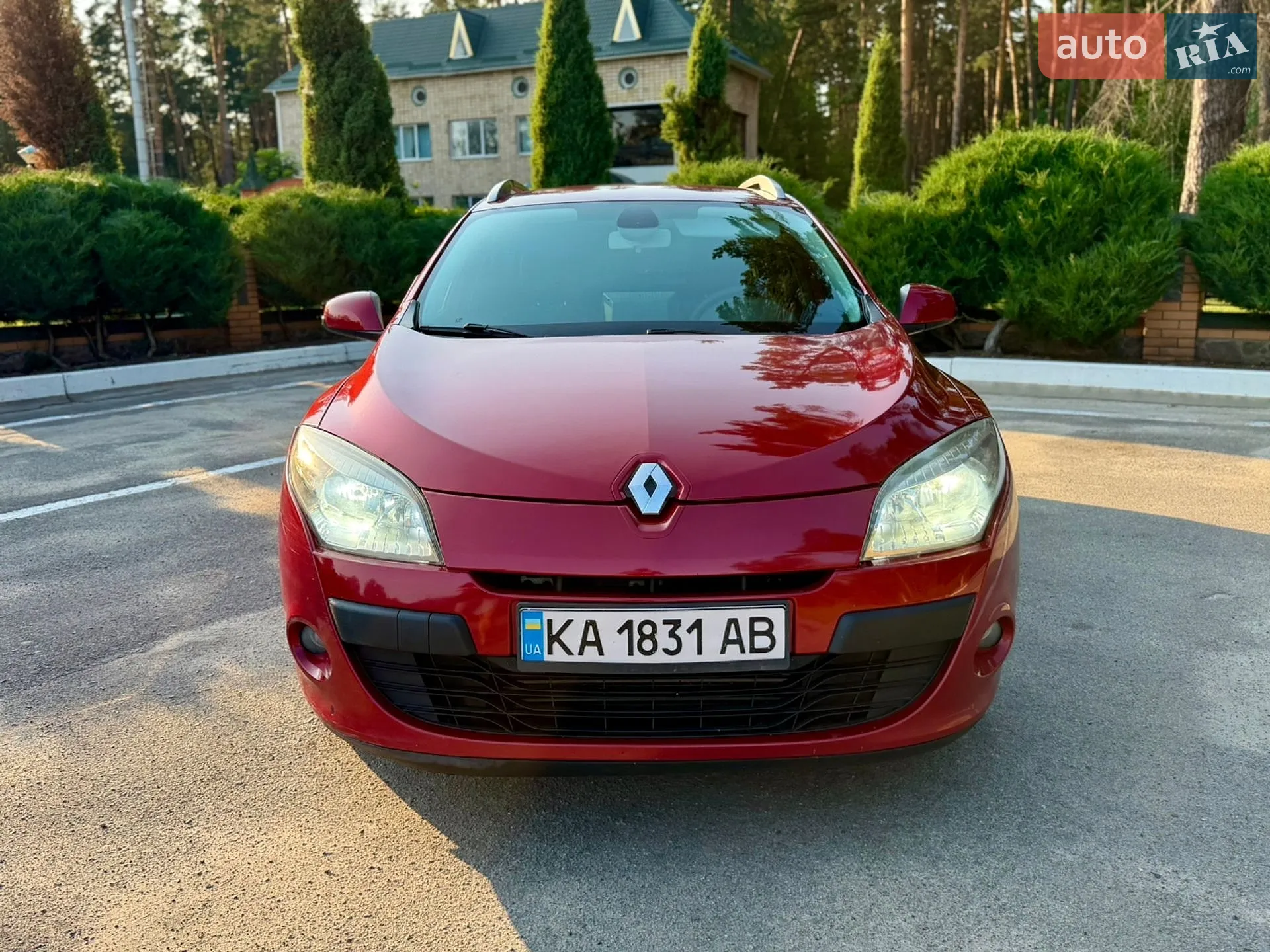 2010 Renault Megane - мініатюра 2