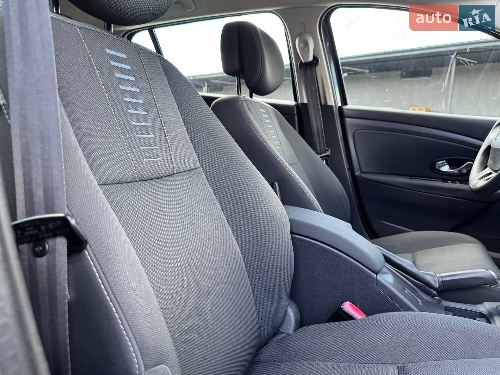 2011 Renault Megane - мініатюра 10
