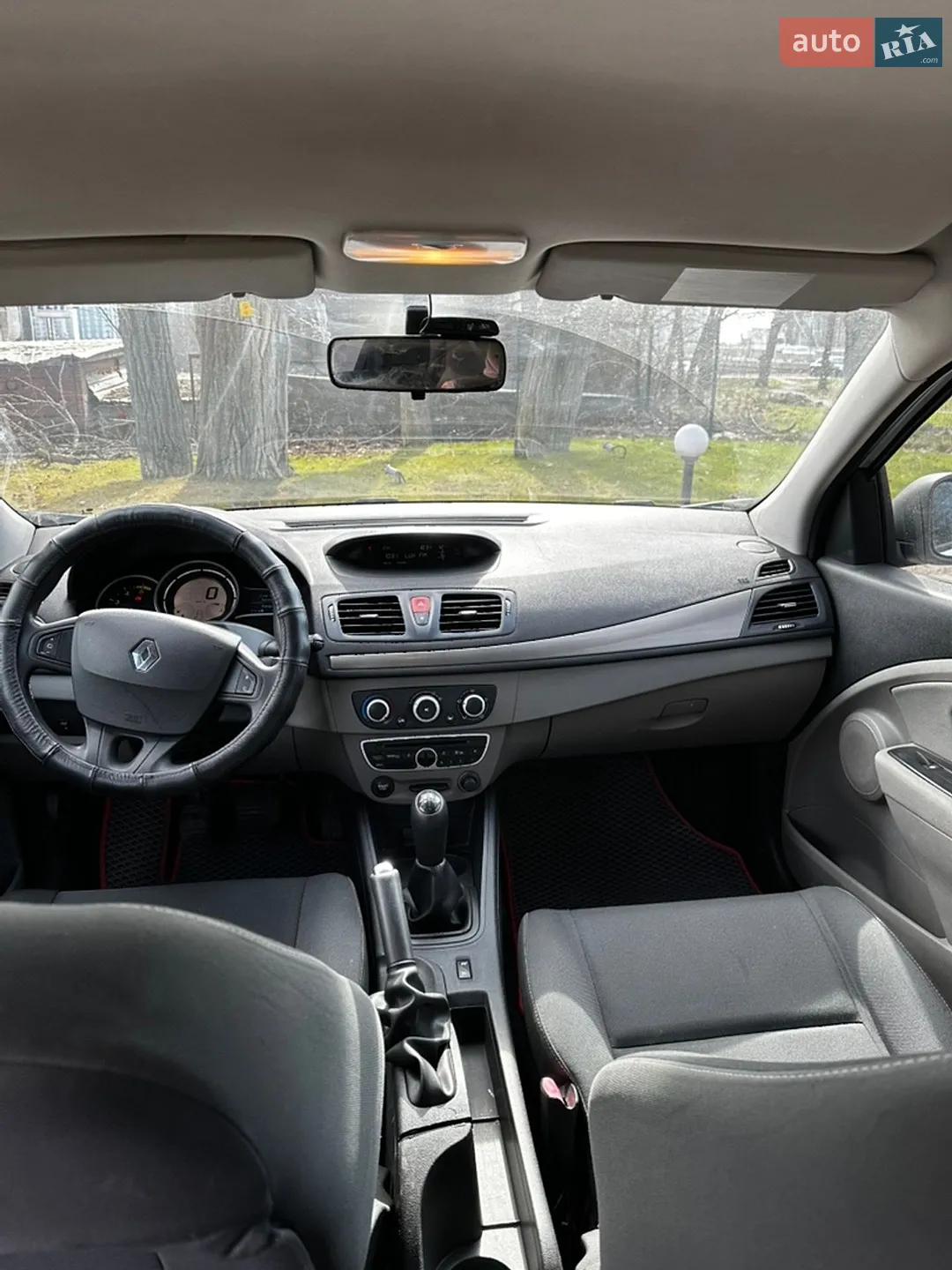 2010 Renault Megane - мініатюра 15