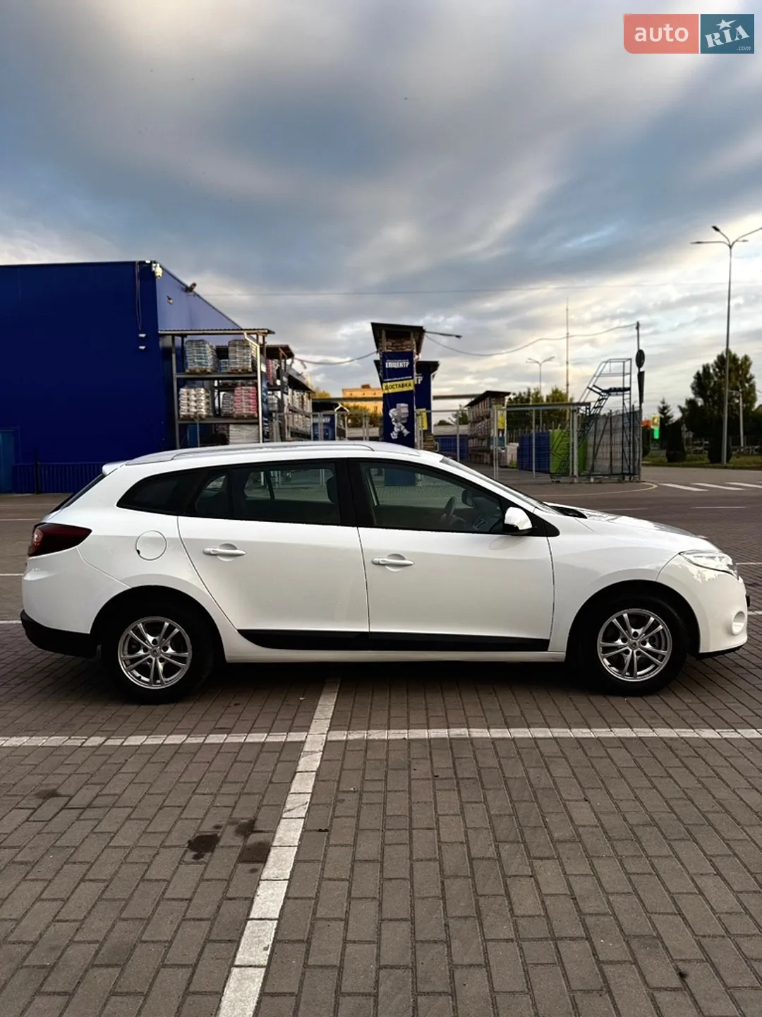 2010 Renault Megane - мініатюра 7