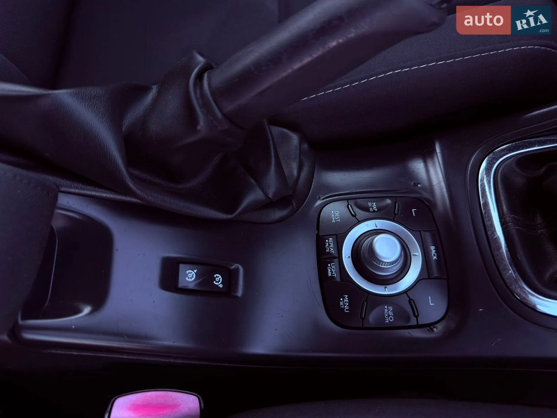 2012 Renault Megane - мініатюра 18
