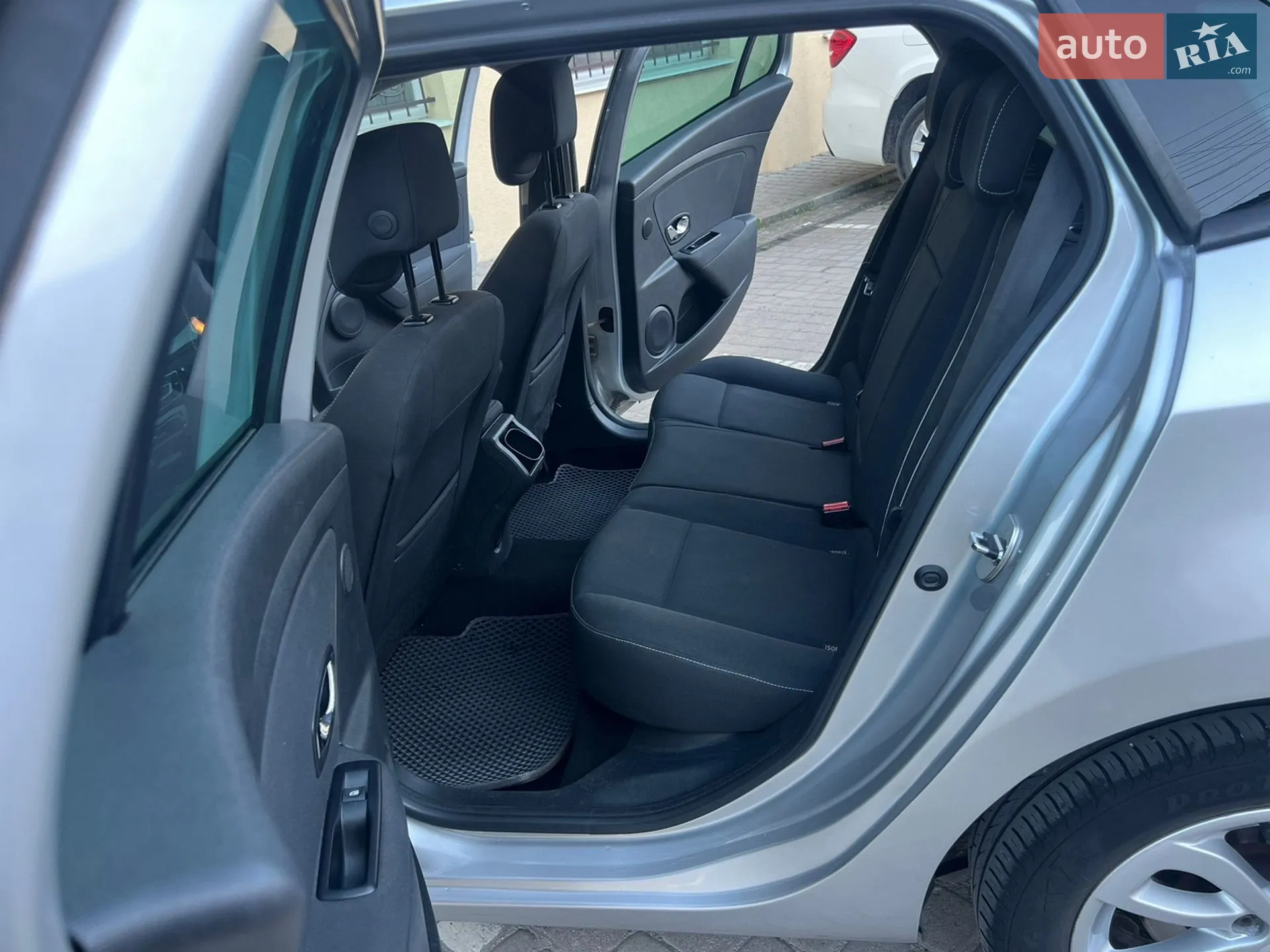 2013 Renault Megane - мініатюра 43