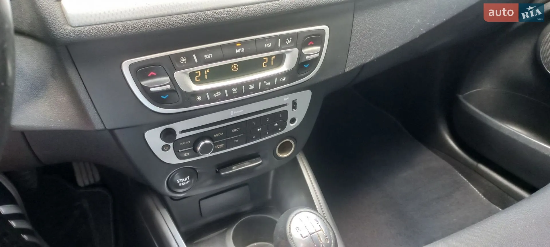 2013 Renault Megane - мініатюра 24