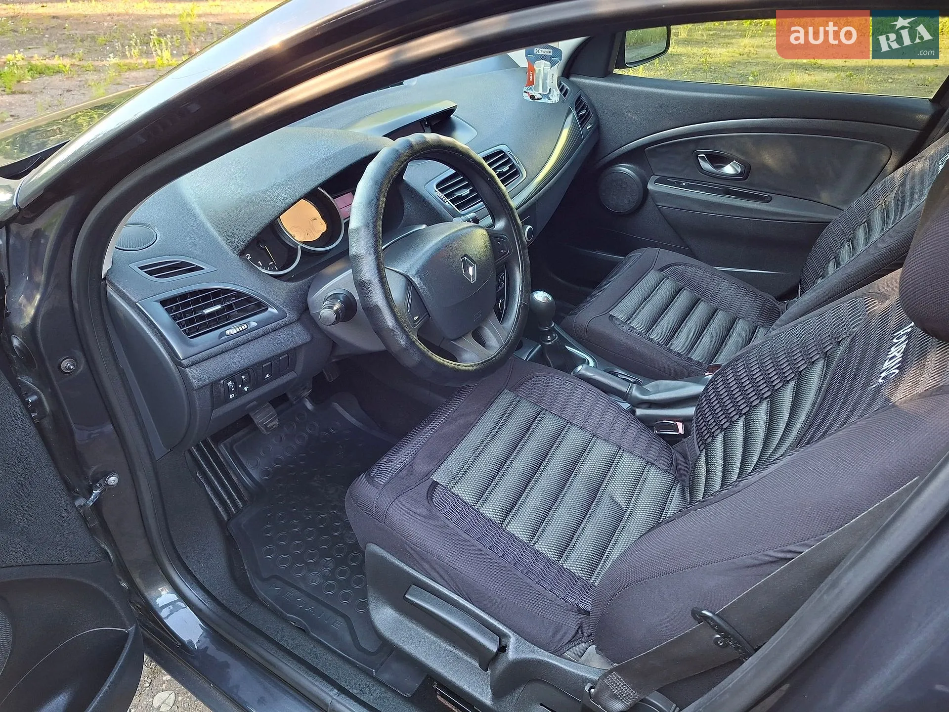 2010 Renault Megane - мініатюра 21