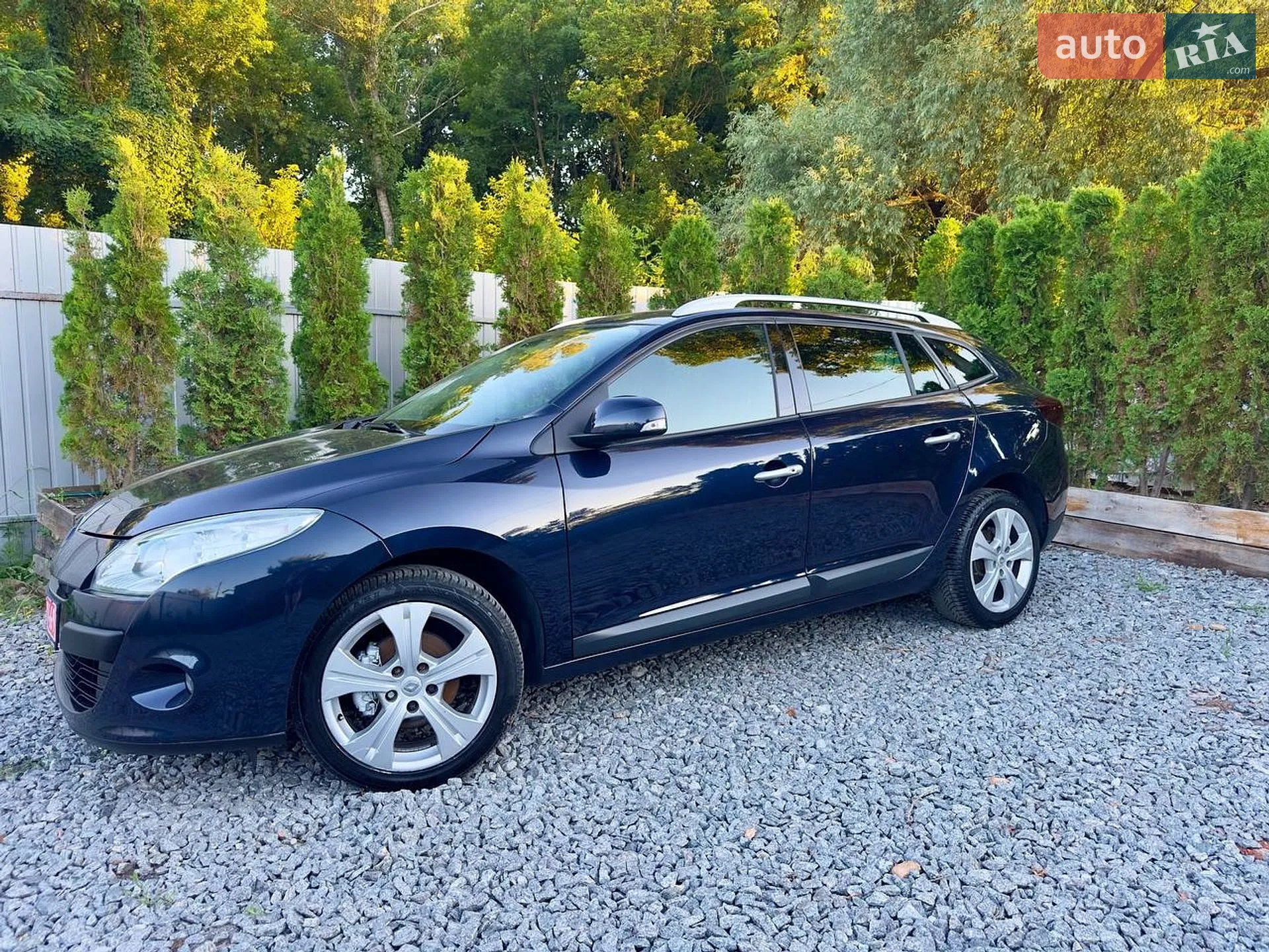 2010 Renault Megane - мініатюра 11
