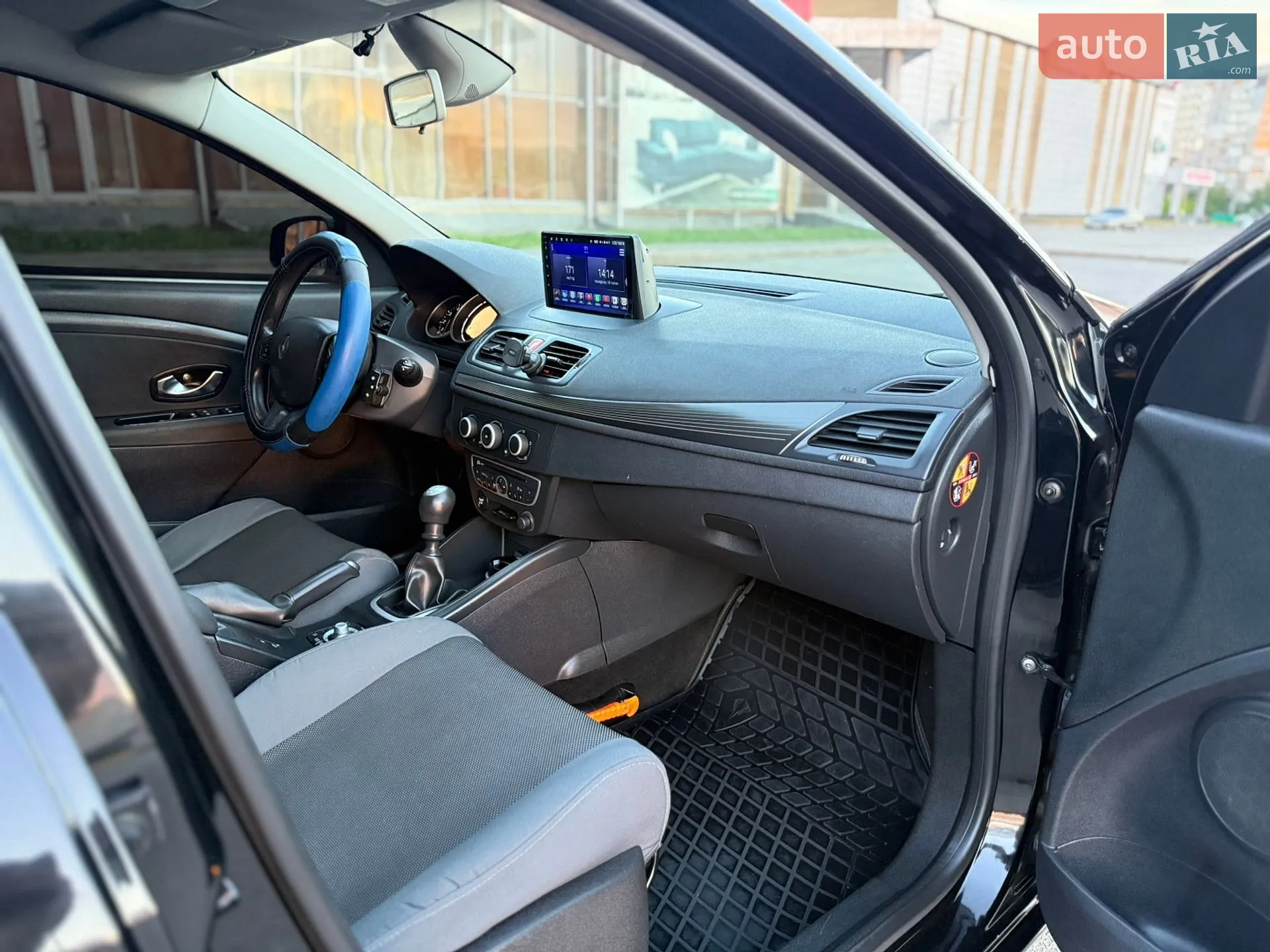 2010 Renault Megane - мініатюра 12