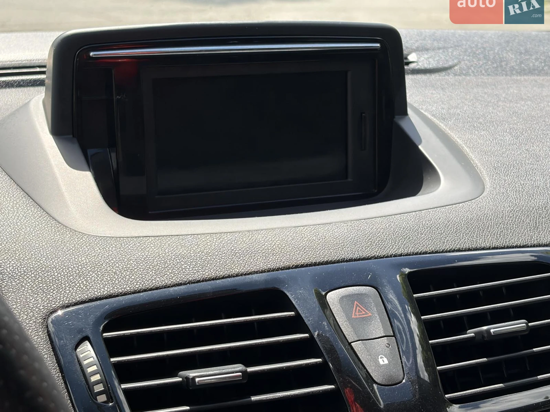 2012 Renault Megane - мініатюра 33