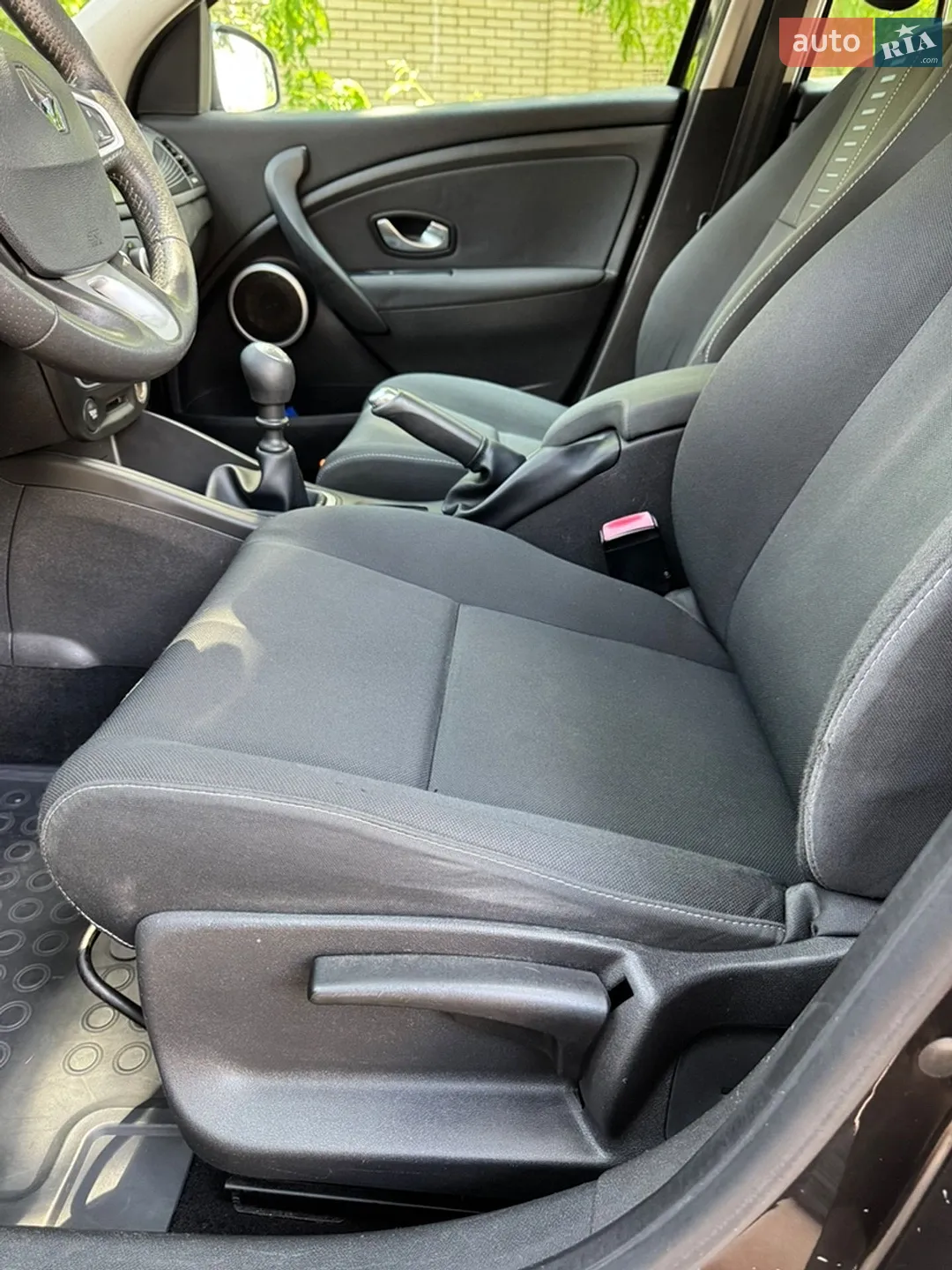 2010 Renault Megane - мініатюра 19