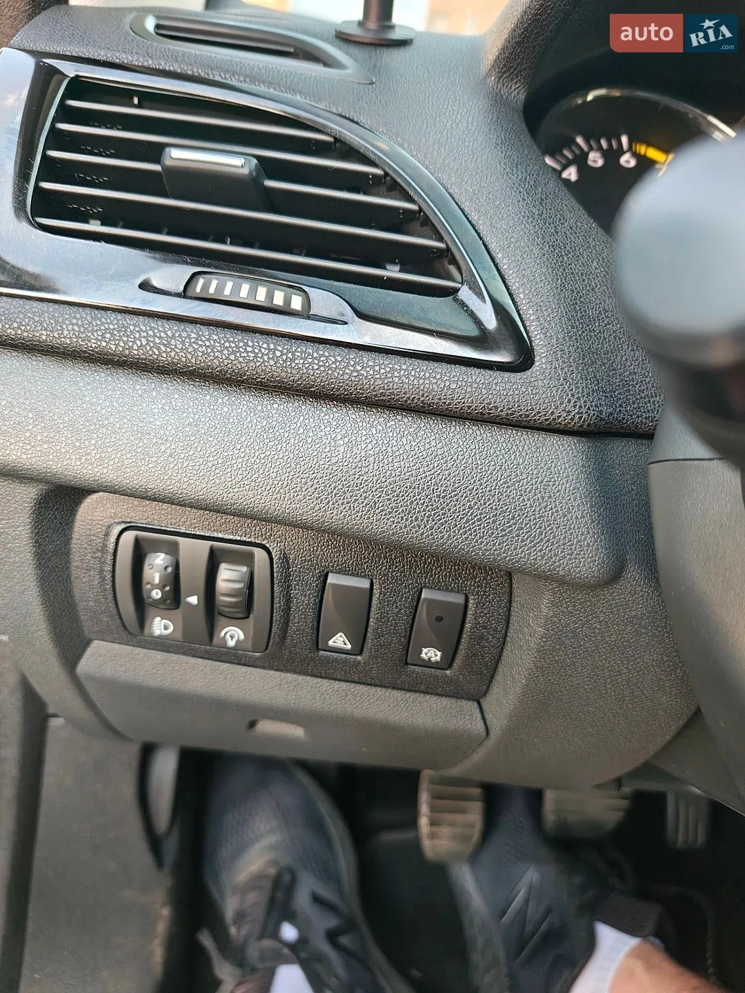 2013 Renault Megane - мініатюра 30