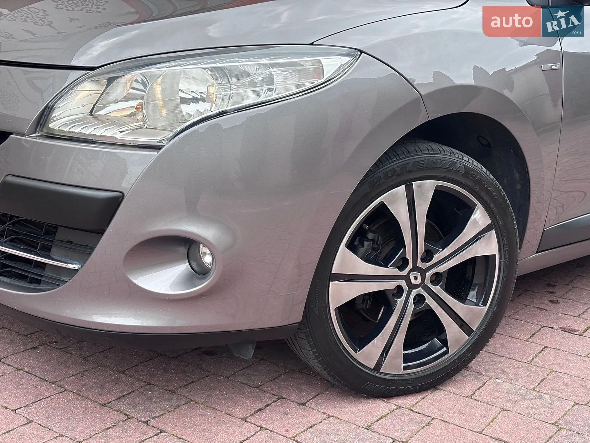 2011 Renault Megane - мініатюра 17