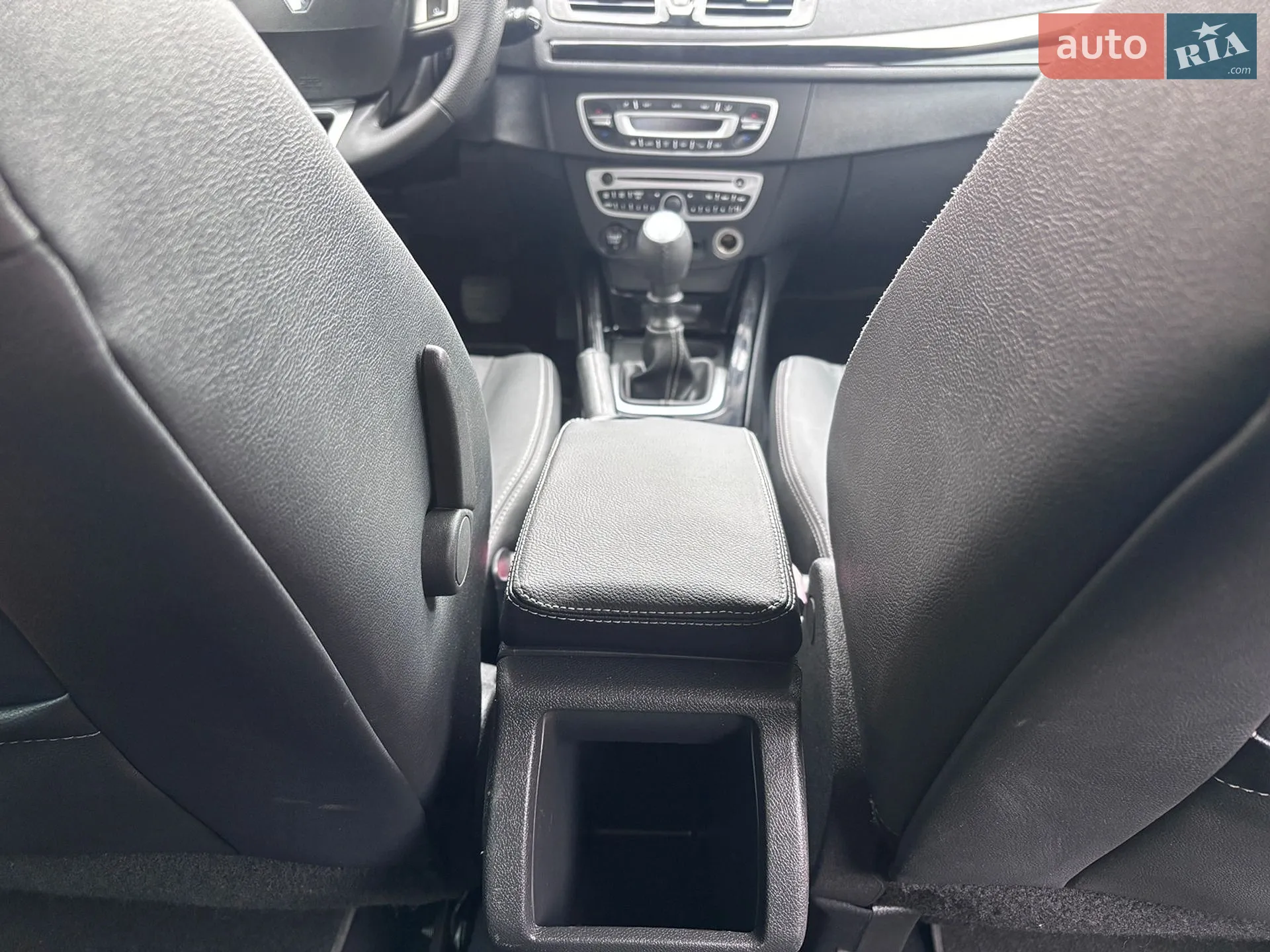 2011 Renault Megane - мініатюра 148