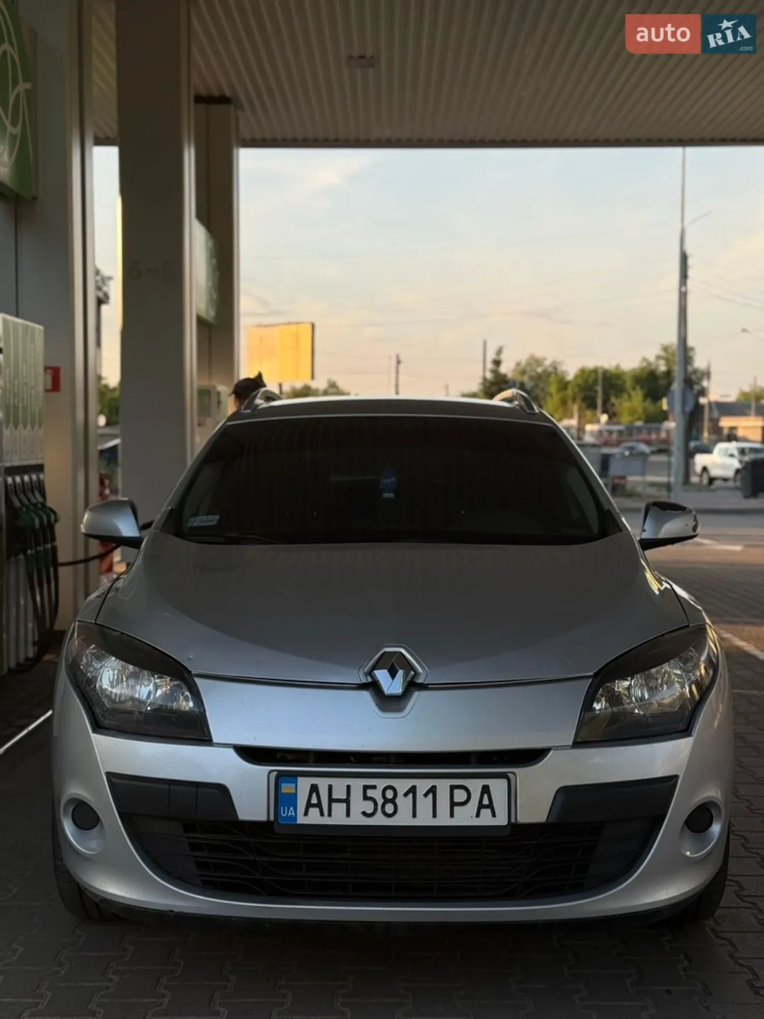 2010 Renault Megane - мініатюра 11