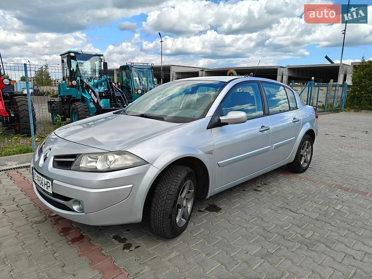 2010 Renault Megane - мініатюра 12