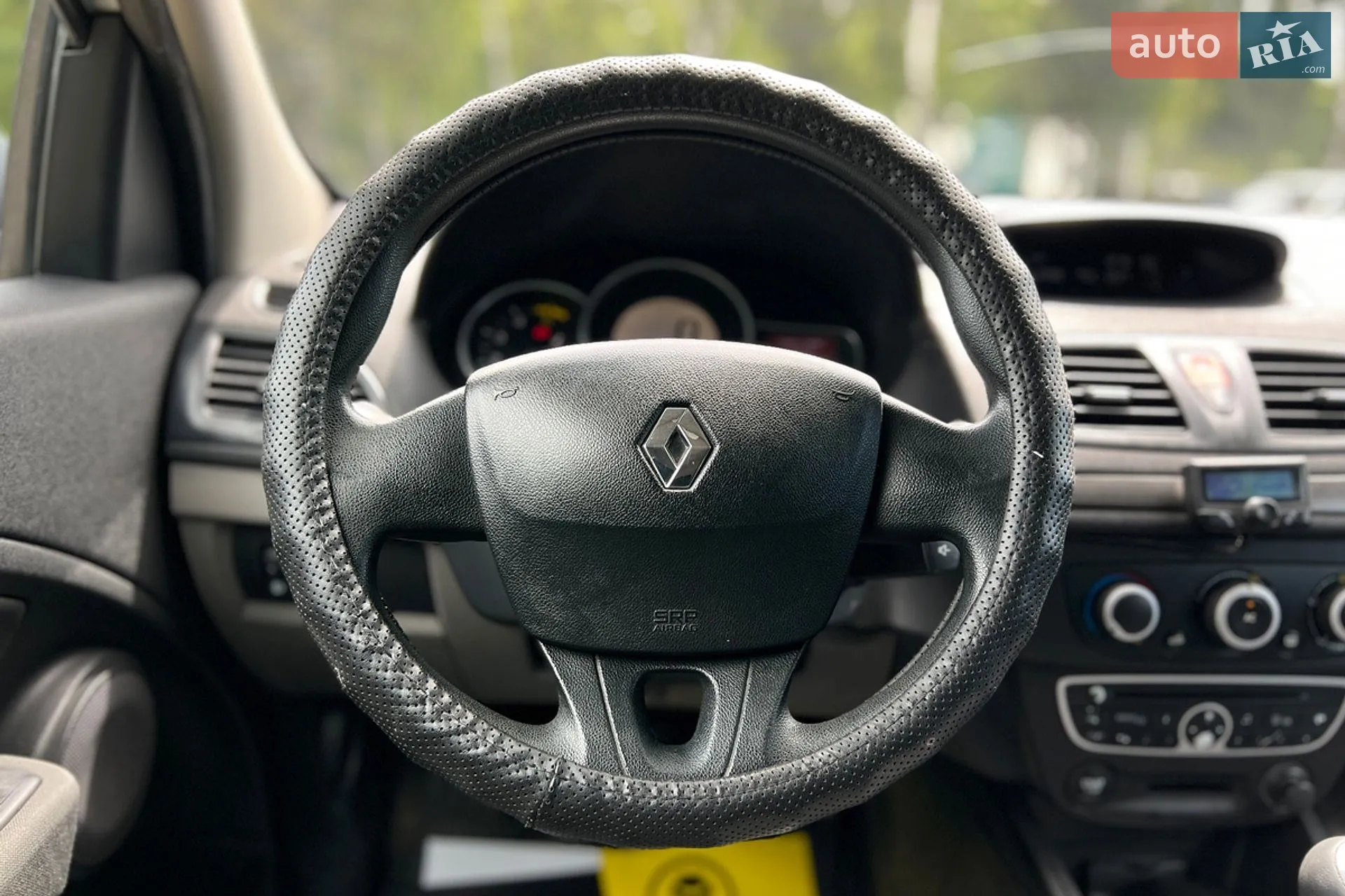 2010 Renault Megane - мініатюра 11